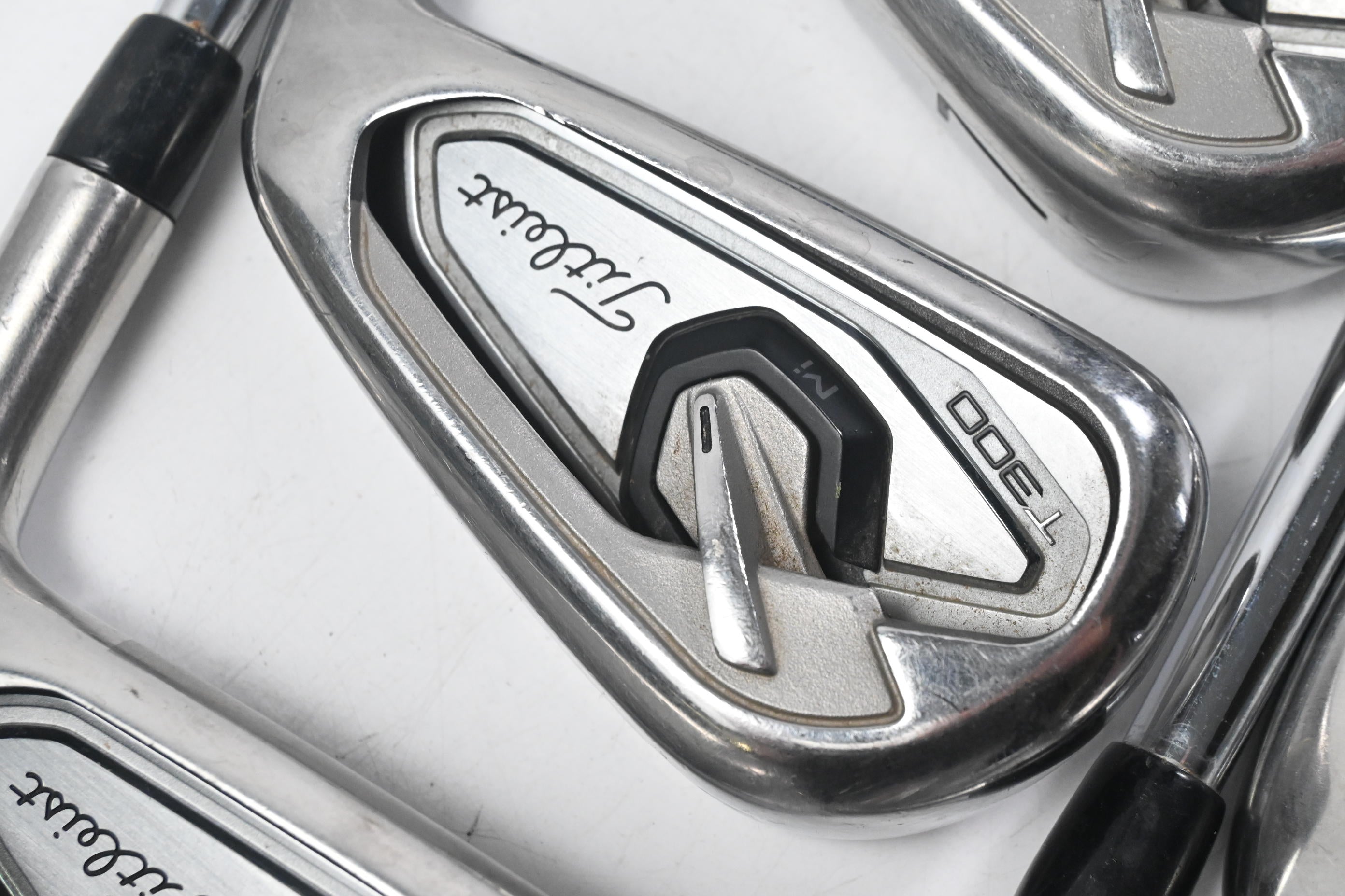 Titleist T300 2019 Irons / 5-PW / Stiff Flex Project X Rifle Shafts