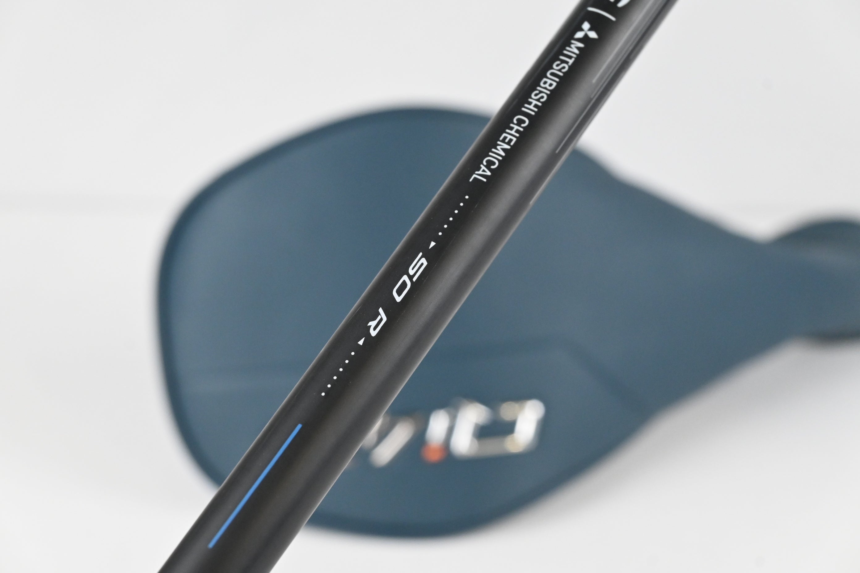 Taylormade Qi4D Driver / 10.5 Degree / Regular Flex REAX Blue 50 Shaft