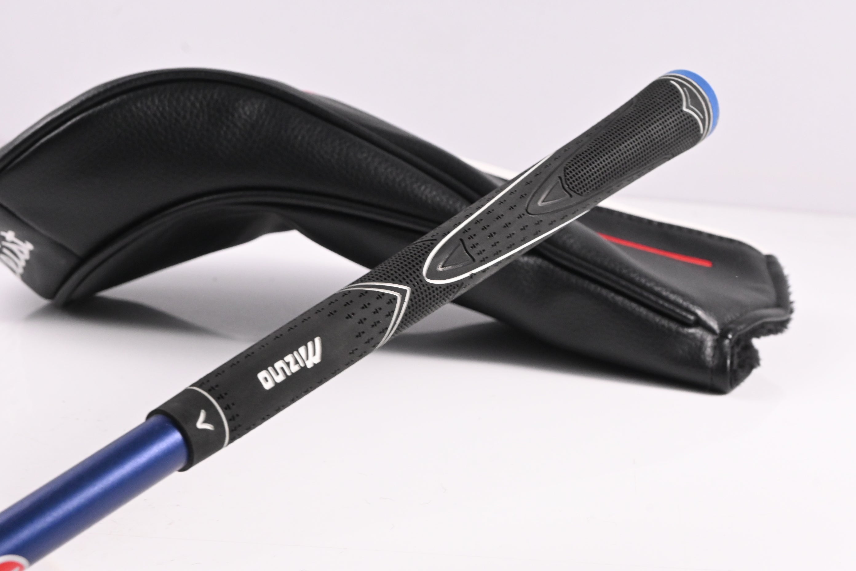 Titleist GT1 Driver / 9 Degree / X-Flex LA Golf Bryson Series Low 65 Shaft