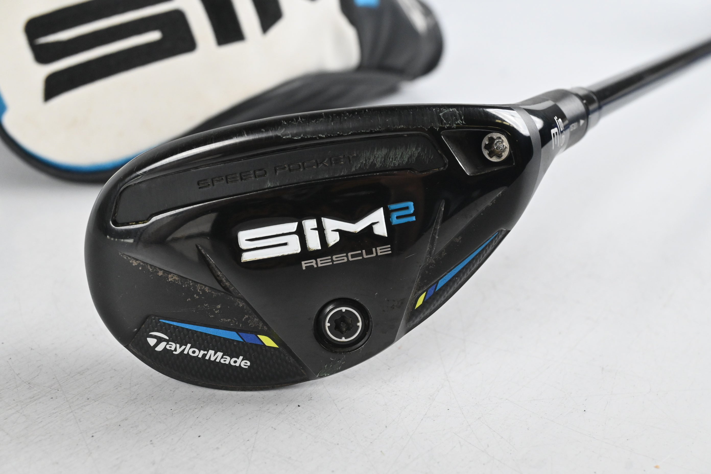 Taylormade SIM2 #3 Hybrid / 19.5 Degree / Regular Flex Kai'li Red 75 Shaft