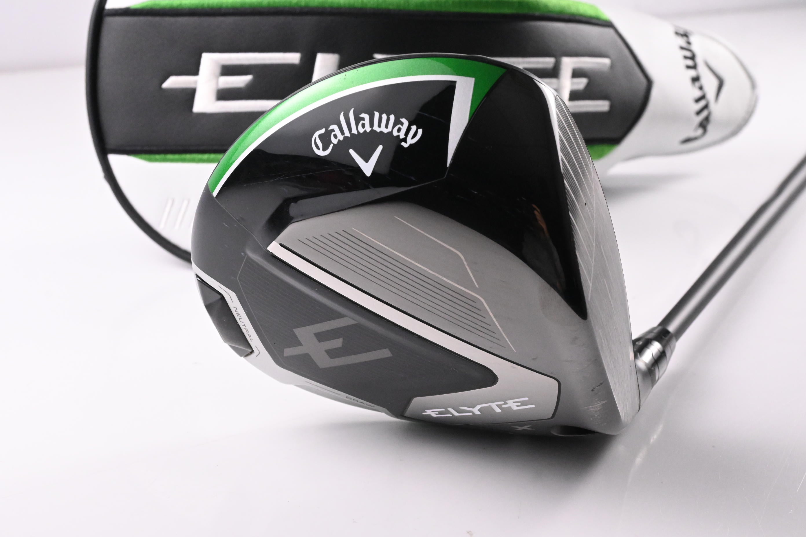 Callaway Elyte X Driver / 10.5 Degree / Regular Flex Vanquish 4 Shaft