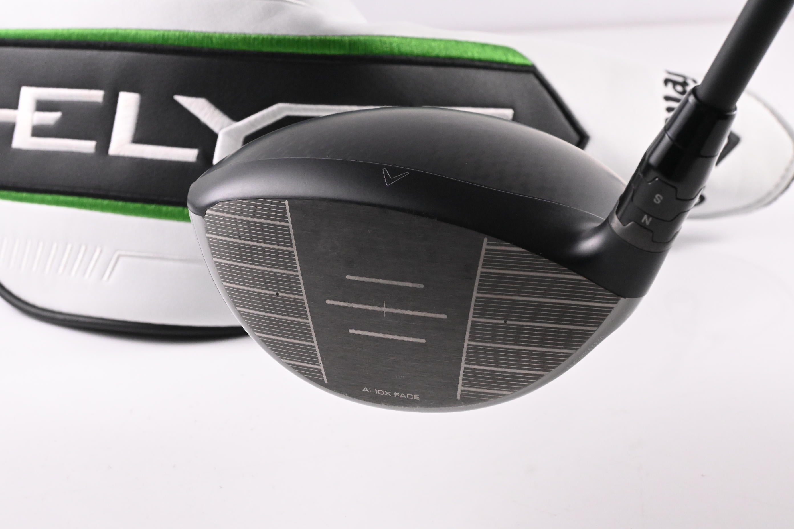 Callaway Elyte X Driver / 10.5 Degree / Regular Flex Vanquish 4 Shaft