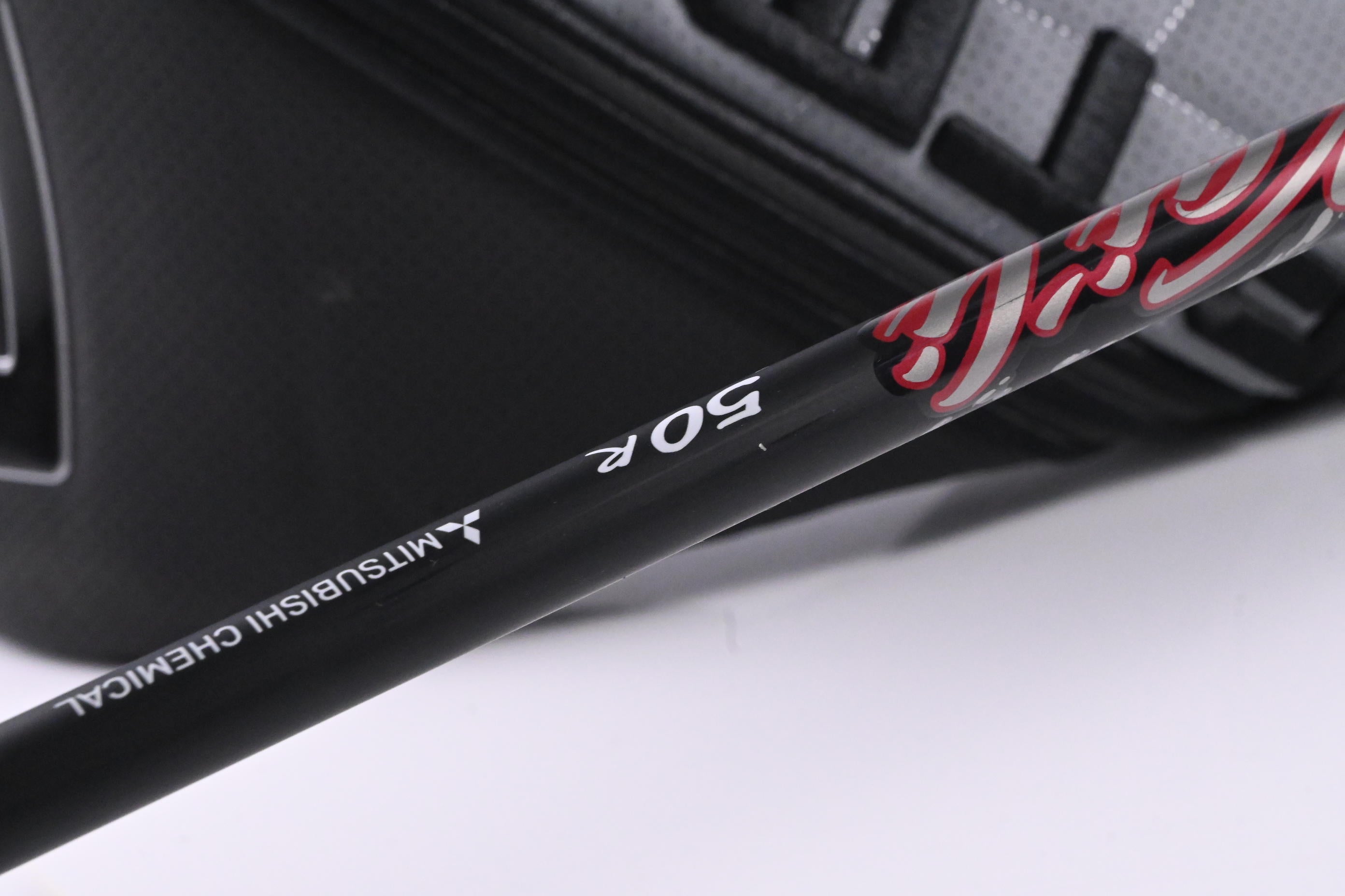Cobra OPTM MAX-D Driver / 12 Degree / Regular Flex Kai'li Dark Waves Red 50