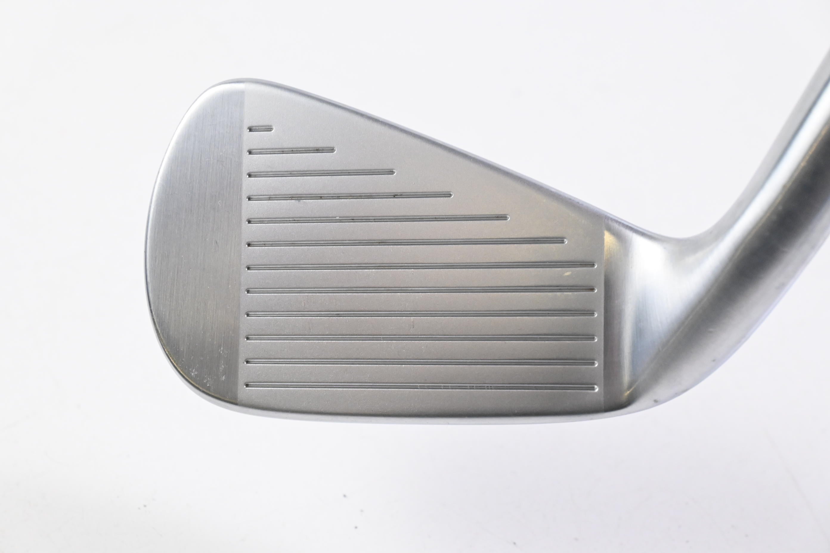 Titleist 712U #4 Iron / 24 Degree / Regular Flex Dynamic Gold R300 Shaft