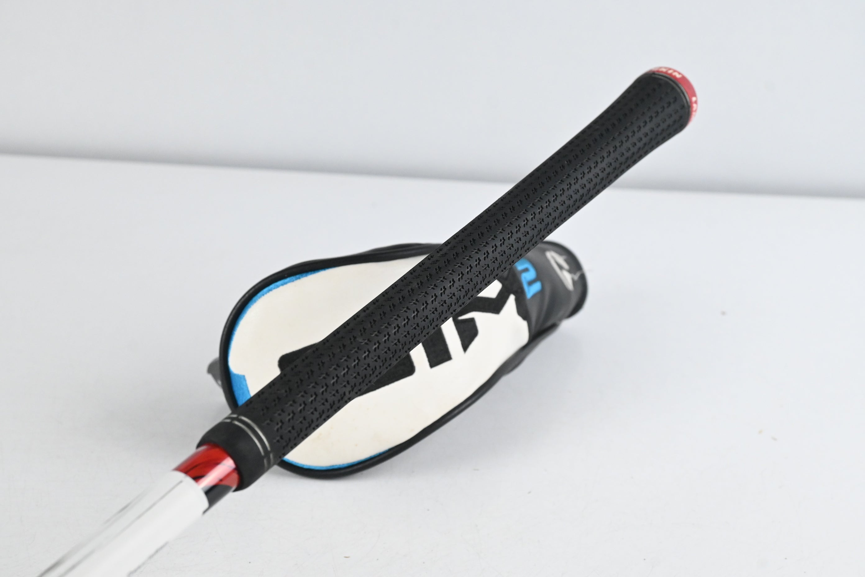 Taylormade SIM2 #3 Hybrid / 19.5 Degree / Regular Flex Kai'li Red 75 Shaft