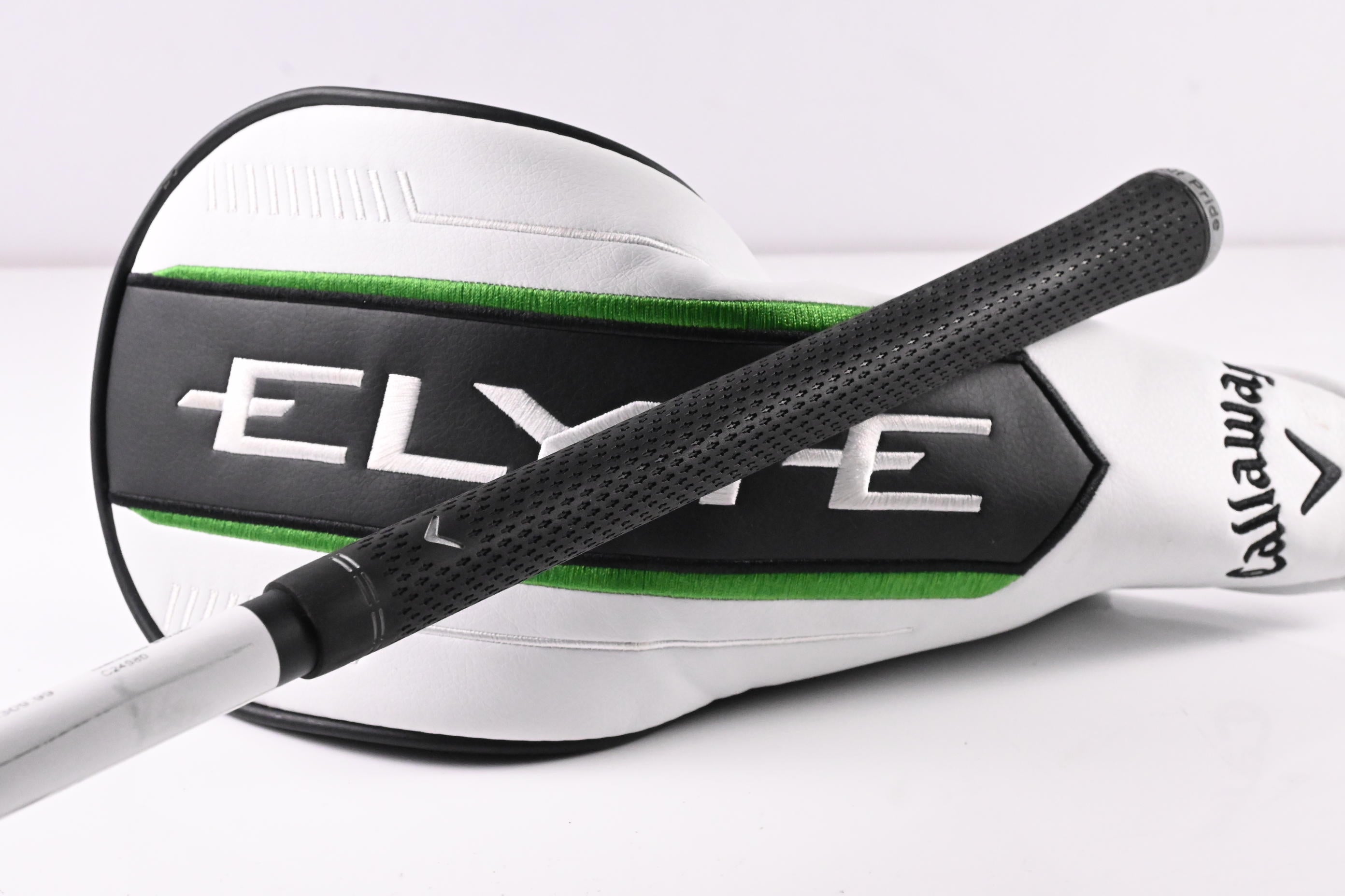 Callaway Elyte X Driver / 10.5 Degree / Regular Flex Vanquish 4 Shaft