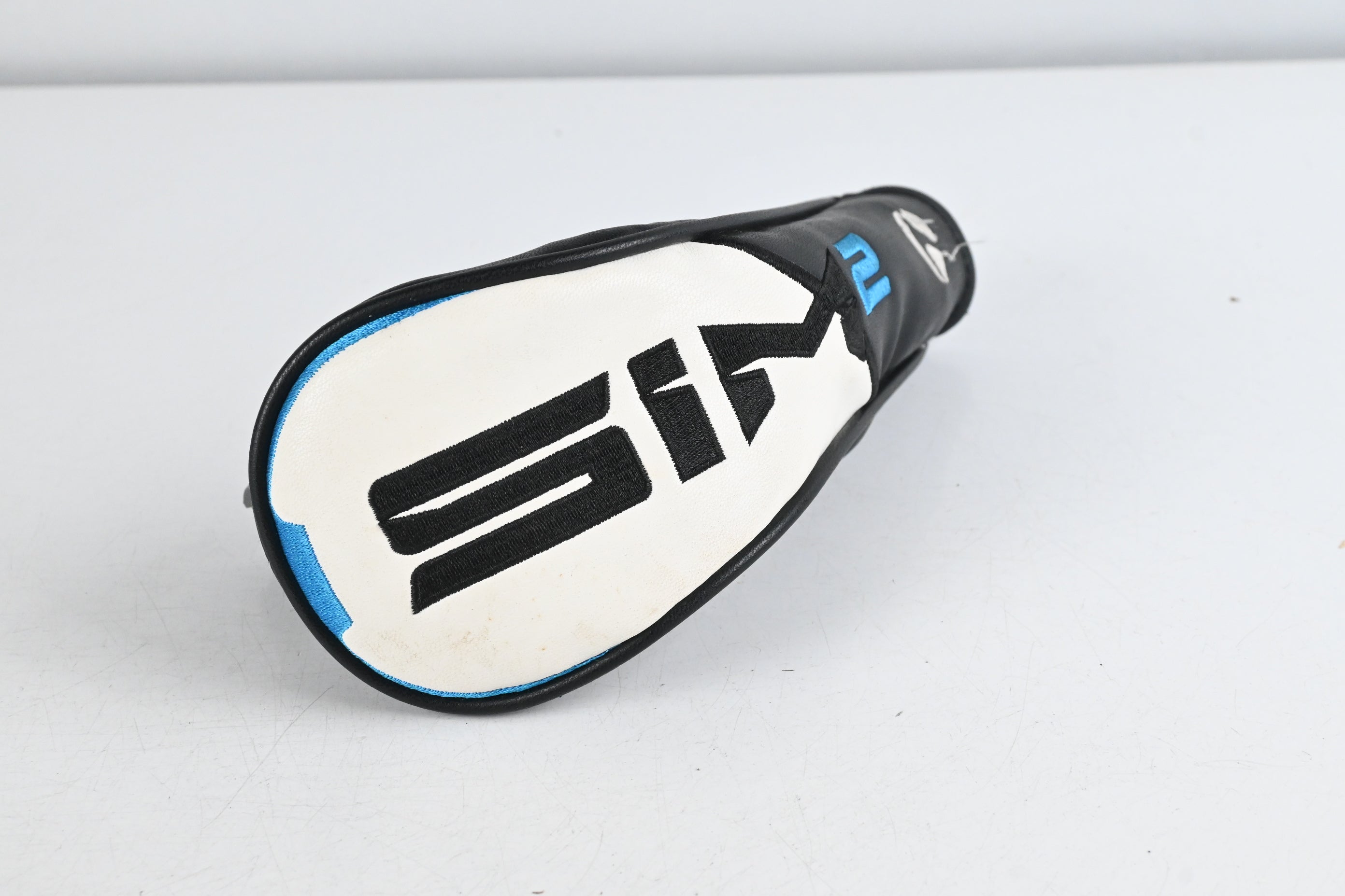 Taylormade SIM2 #3 Hybrid / 19.5 Degree / Regular Flex Kai'li Red 75 Shaft