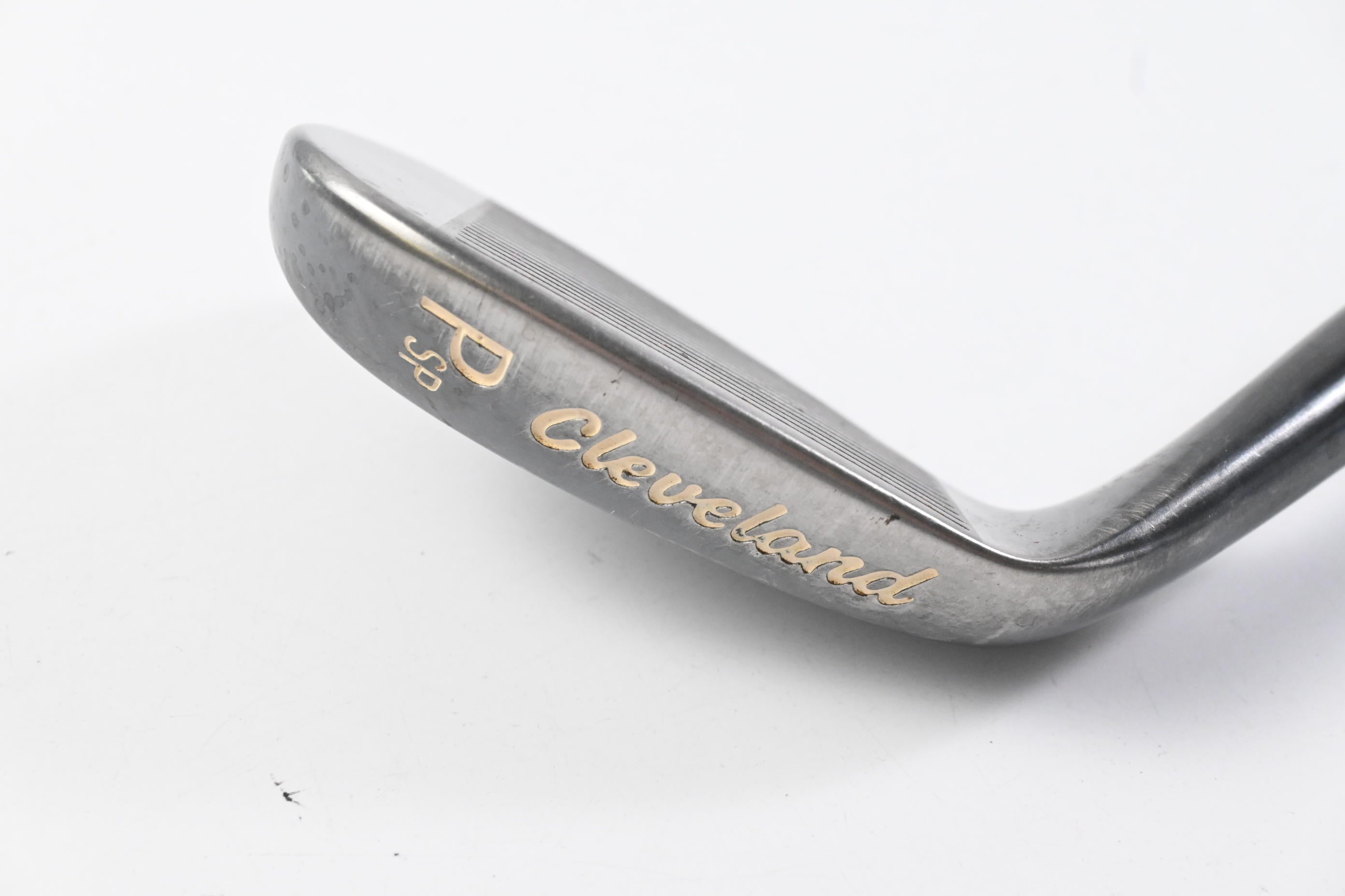 Cleveland 588 Tour Action Pitching Wedge / 46 Degree / Stiff Flex Dynamic Gold