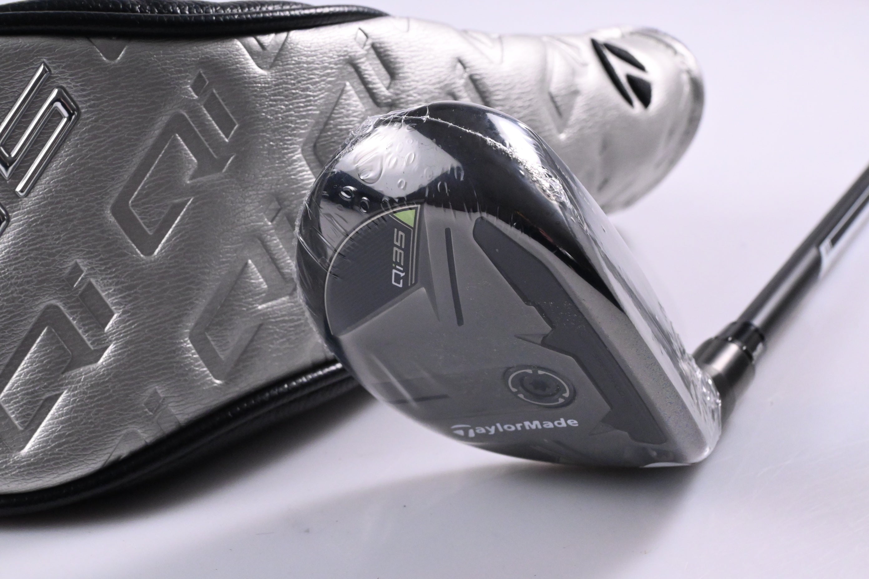 Taylormade Qi35 #4 Hybrid / 22 Degree / Regular Flex Ventus Blue 6 Shaft