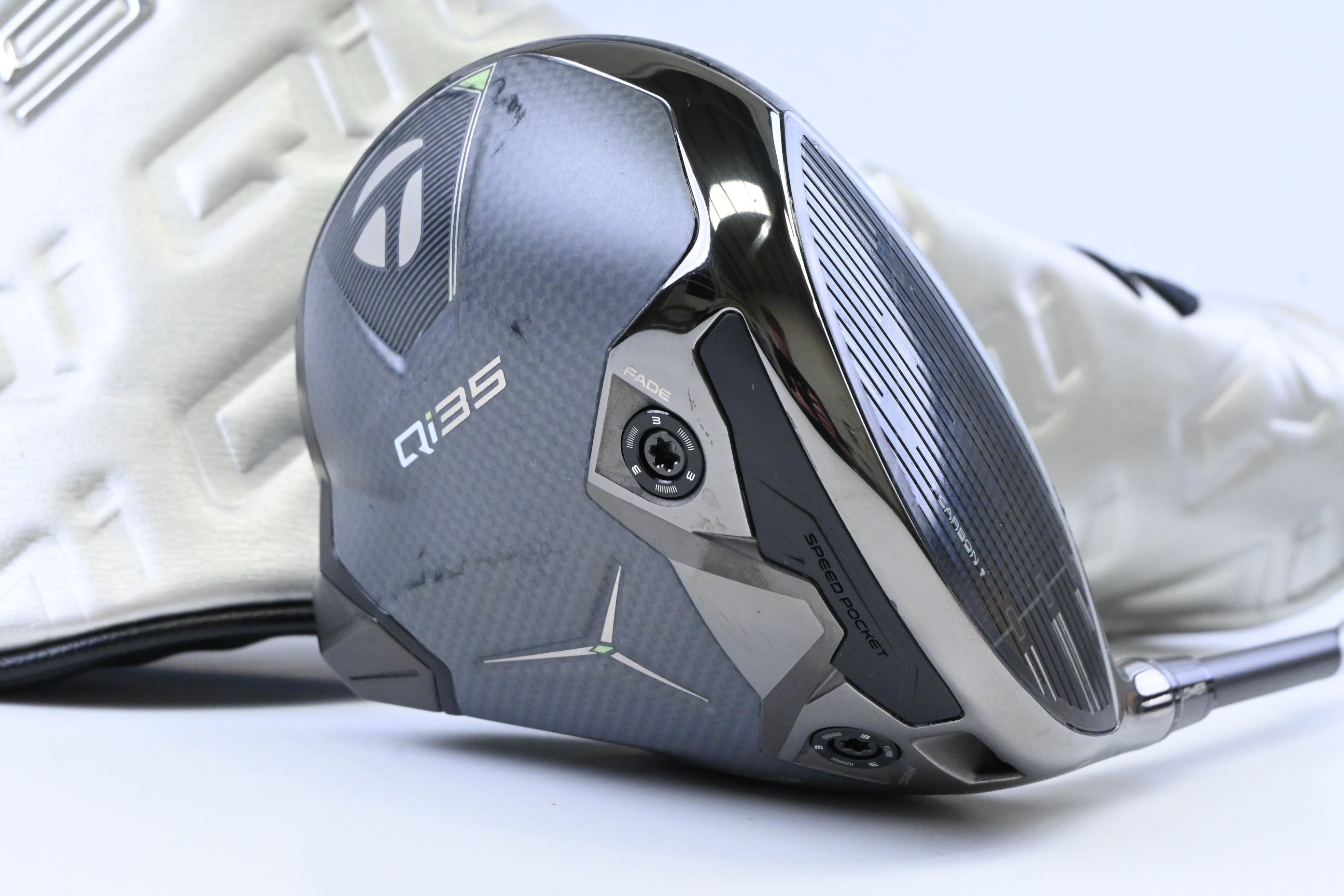 Taylormade Qi35 LS Driver / 10.5 Degree / Stiff Flex Fujikura Ventus Blue 5