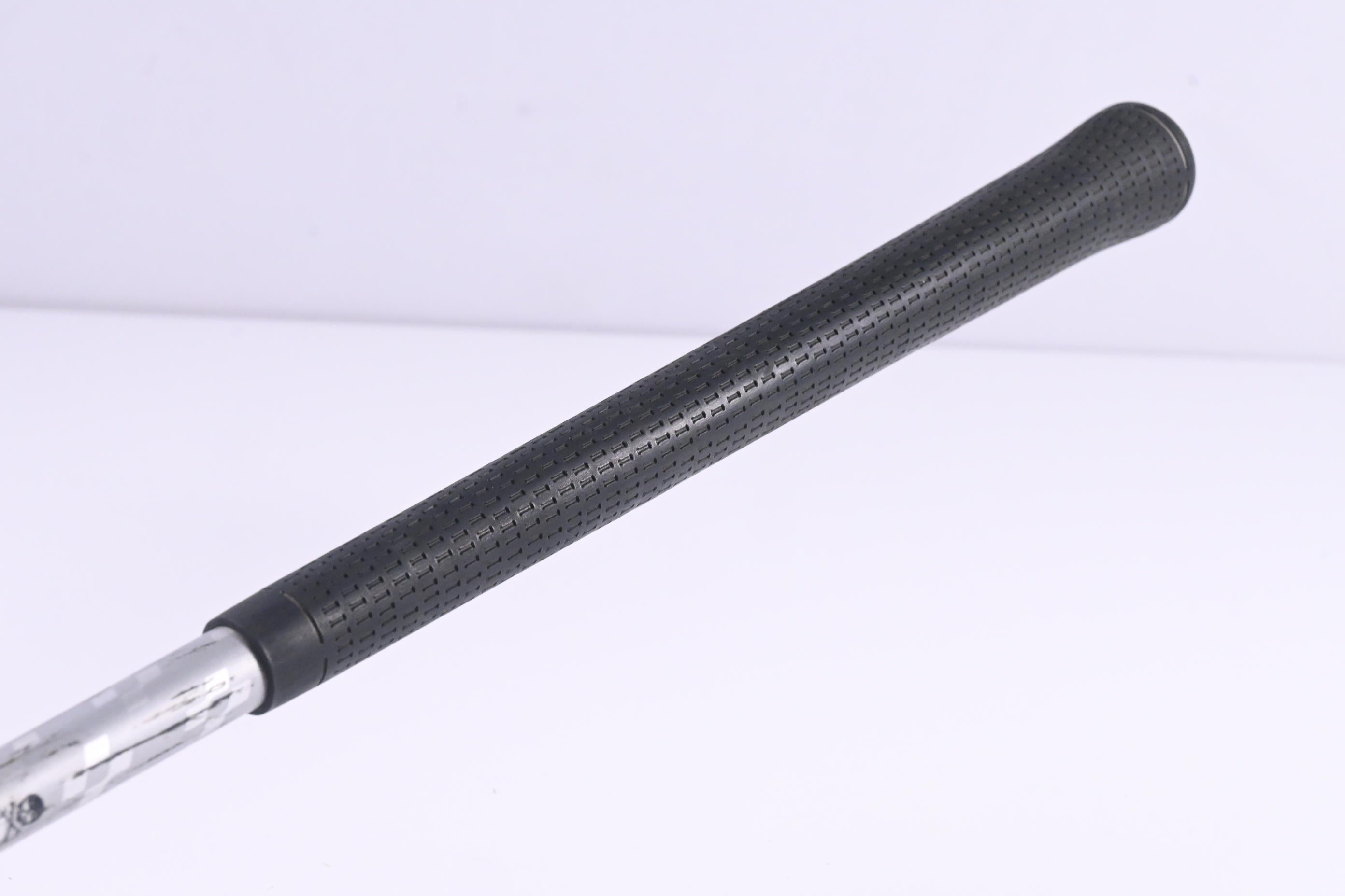 Taylormade Rescue 11 #2 Hybrid / 16 Degree / Stiff Flex Aldila RIP 65 Shaft