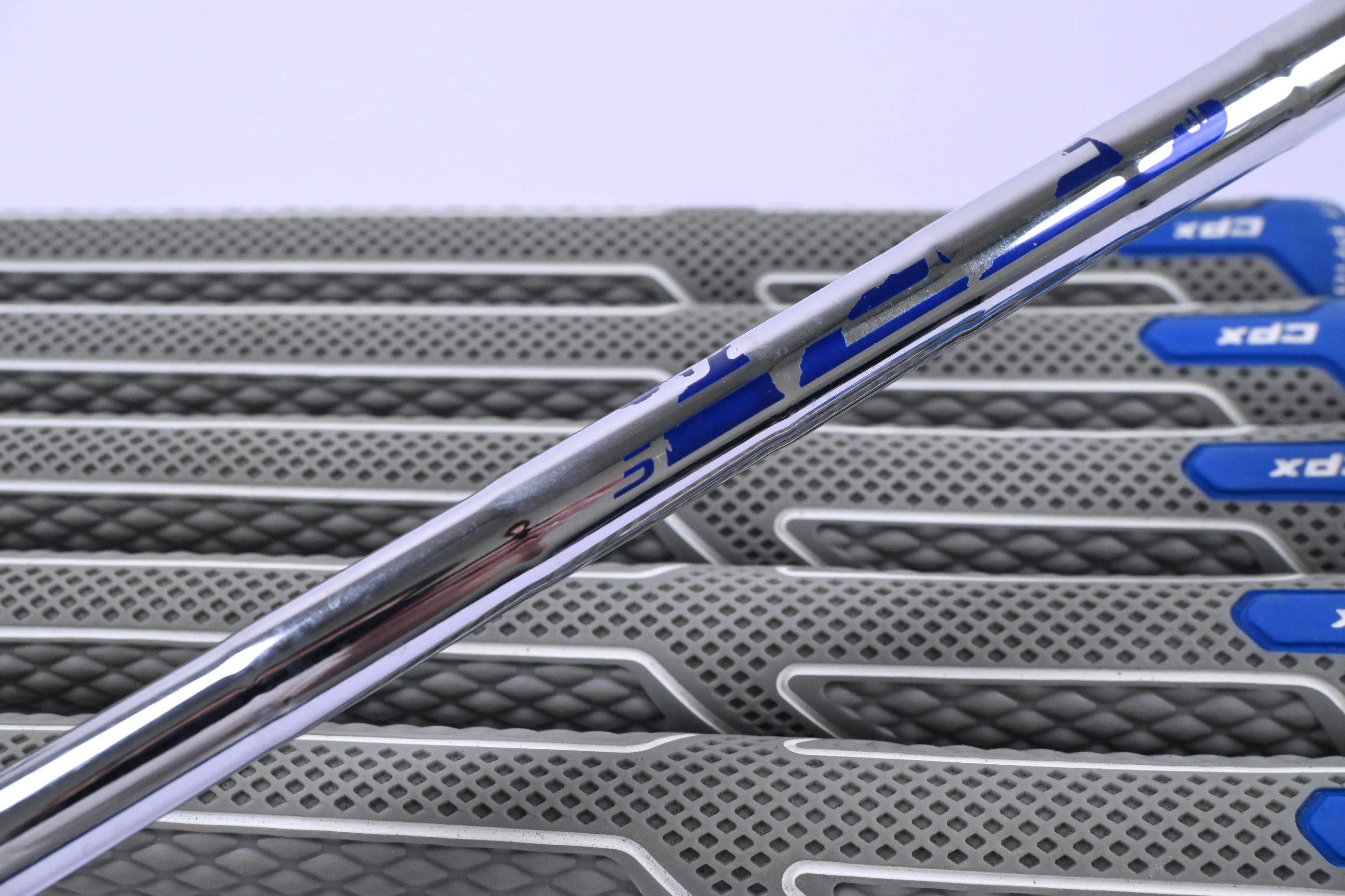 Ping G425 Irons / 5-PW / Blue Dot / Stiff Flex Ping AWT 2.0 Shafts