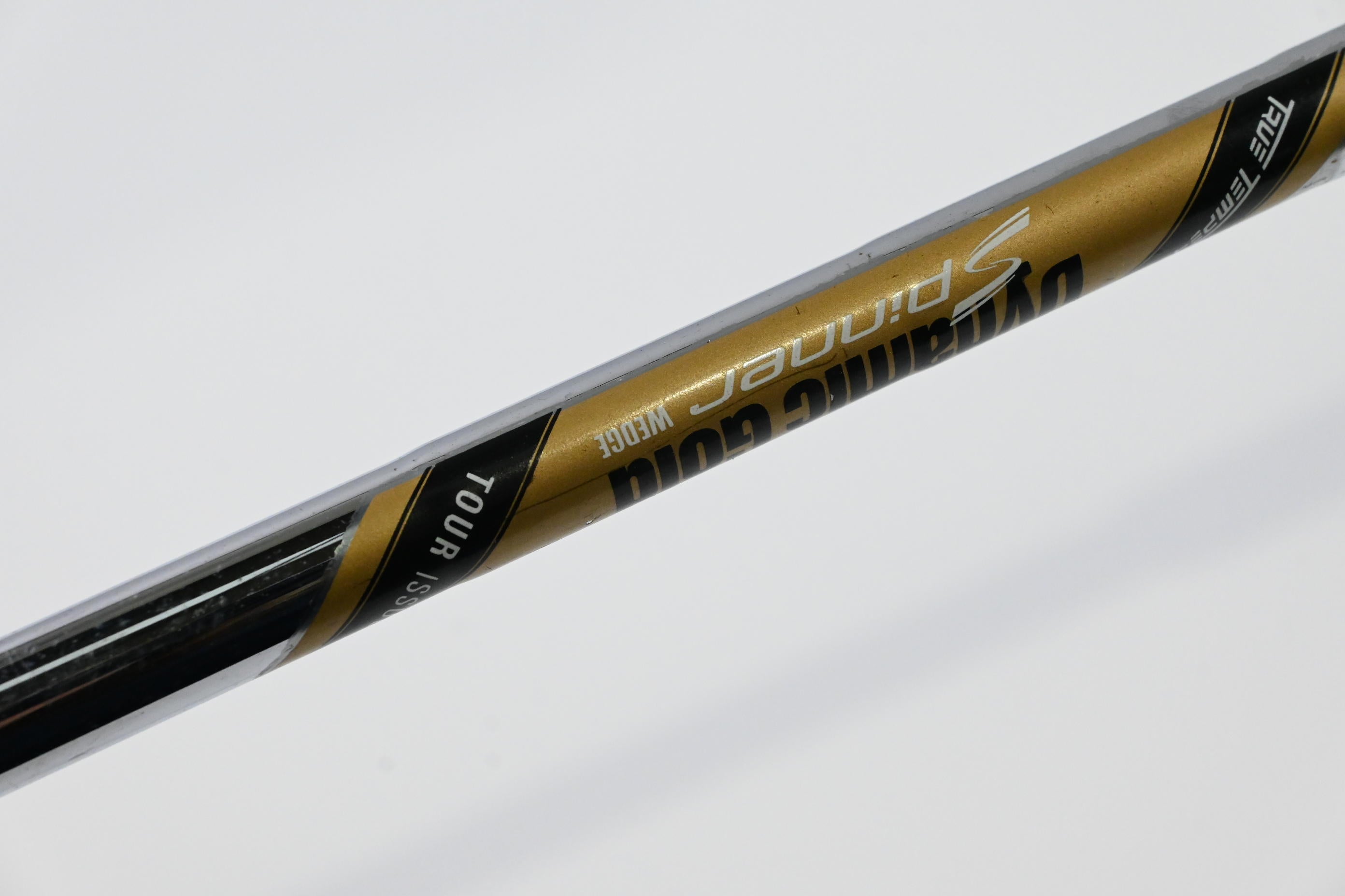 Cleveland RTX ZipCore Sand Wedge / 54 Degree / Wedge Flex Dynamic Gold Spinner
