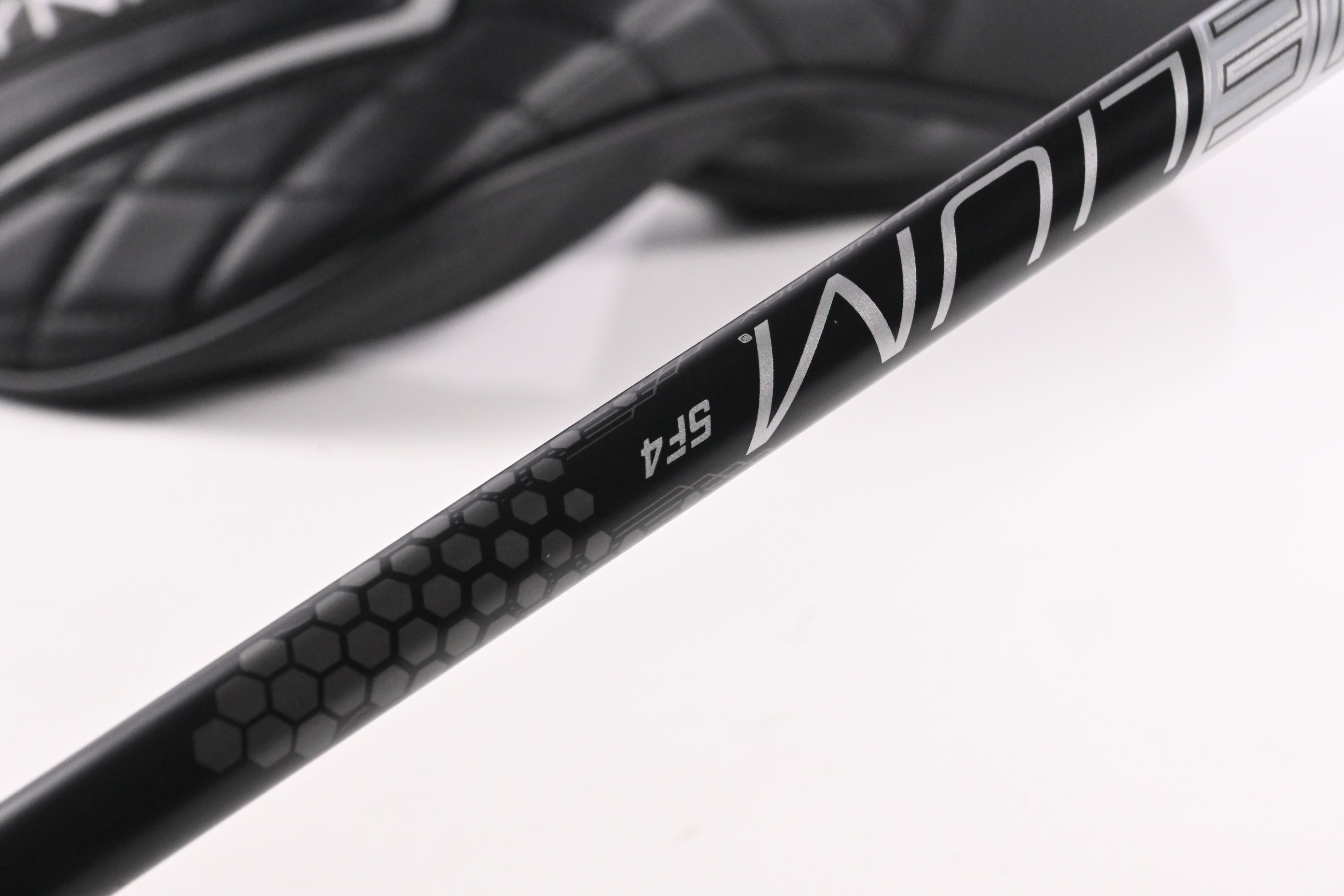 Wilson Staff DYNAPWR 2025 Carbon Driver / 9 Degree / Stiff Flex Helium Nanocore