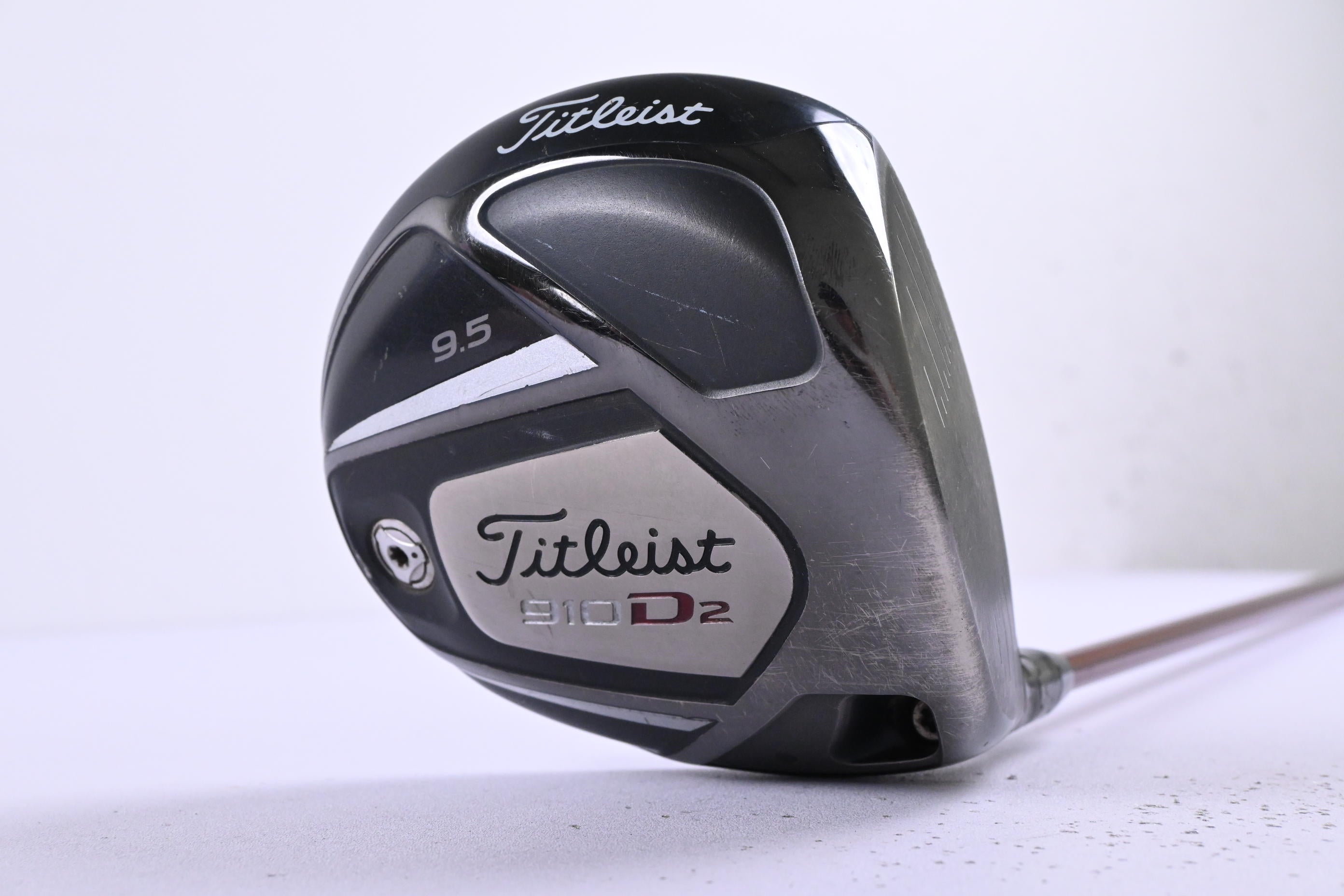 Titleist 910 D2 Driver / 9.5 Degree / Regular Flex Diamana 'ilima 61 Shaft