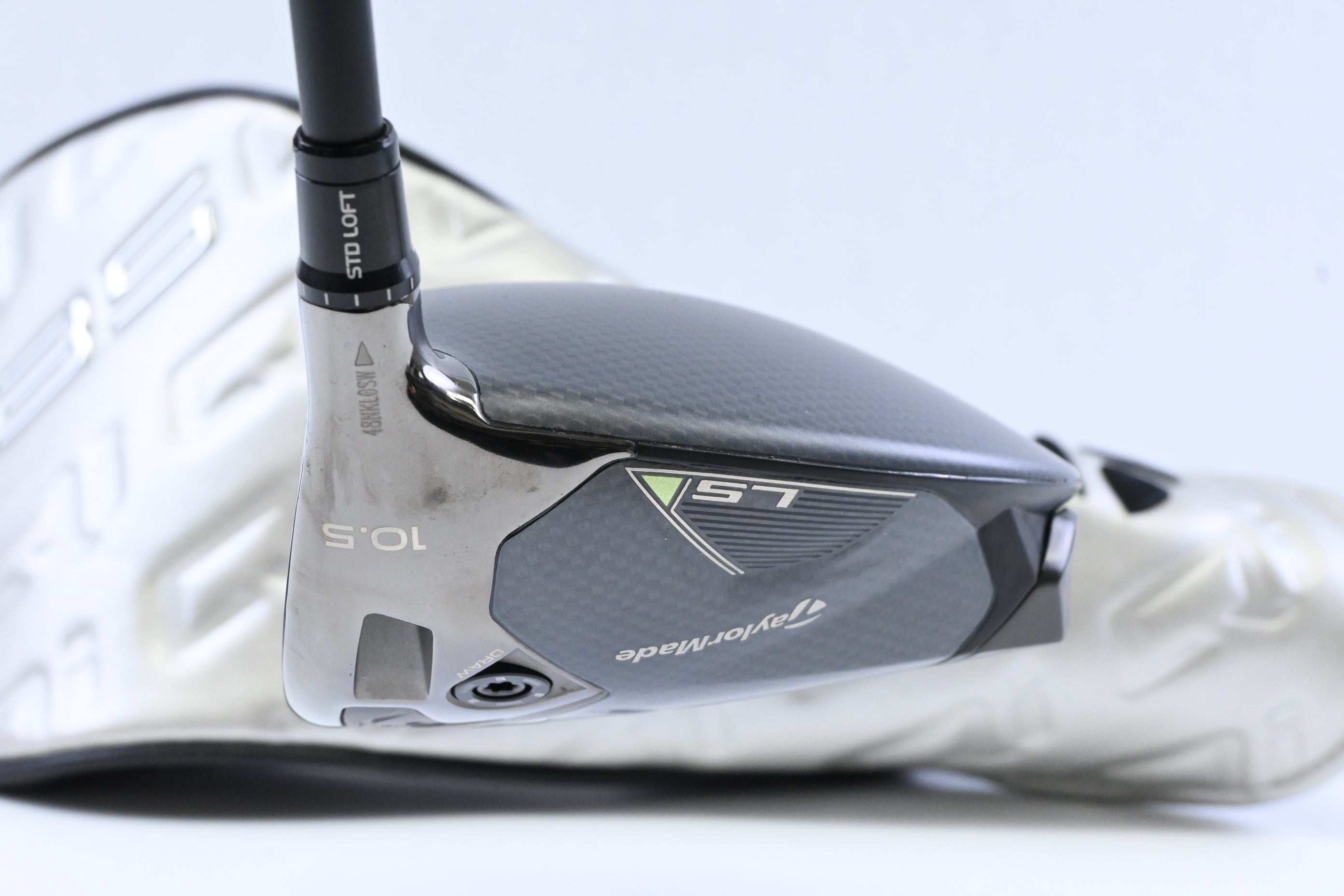 Taylormade Qi35 LS Driver / 10.5 Degree / Stiff Flex Fujikura Ventus Blue 5