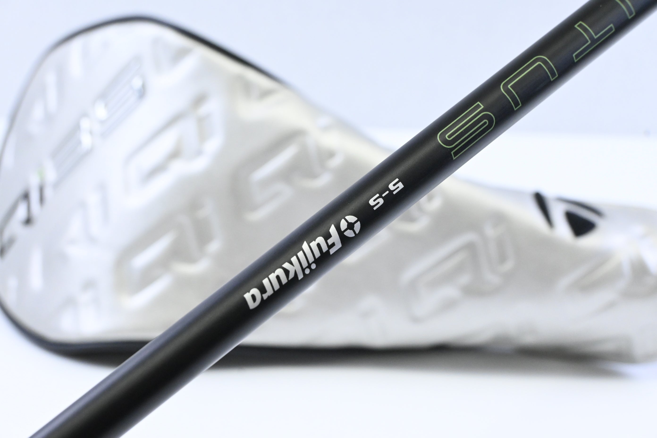 Taylormade Qi35 LS Driver / 10.5 Degree / Stiff Flex Fujikura Ventus Blue 5
