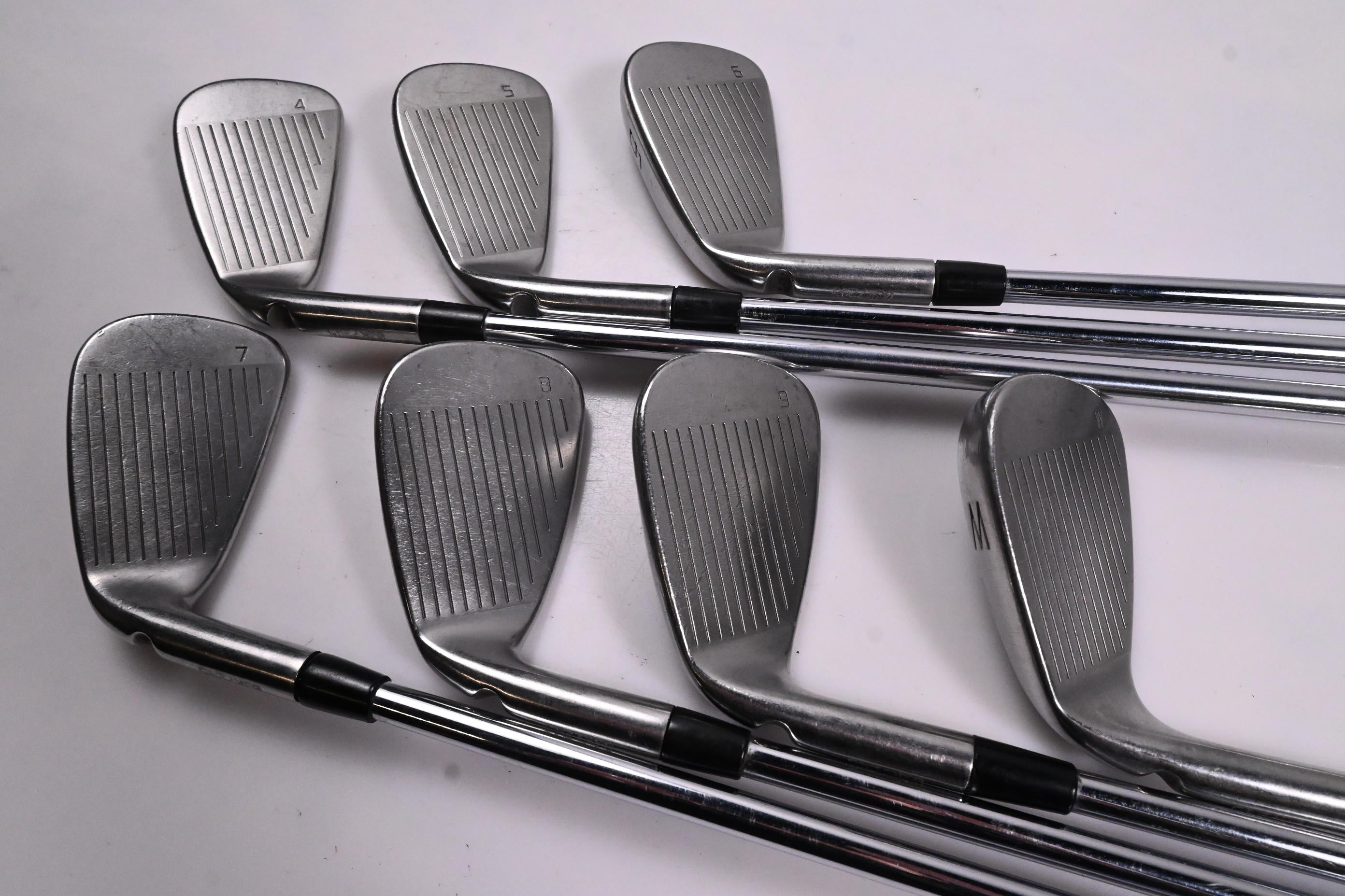 Ping i-Series E1 Irons / 4-PW / Blue Dot / Regular Flex Ping AWT 2.0 Shafts