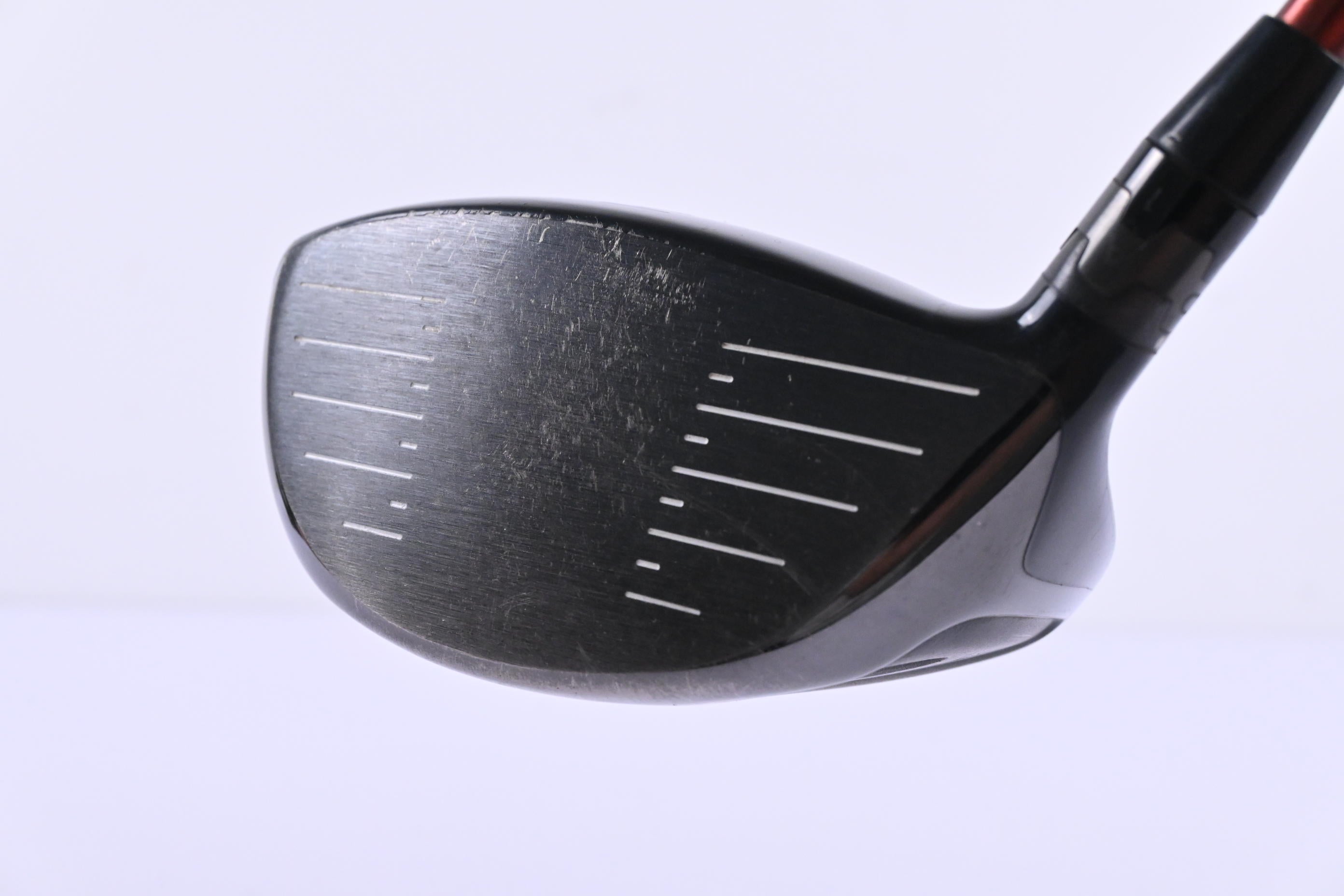 Titleist 910 D2 Driver / 9.5 Degree / Regular Flex Diamana 'ilima 61 Shaft