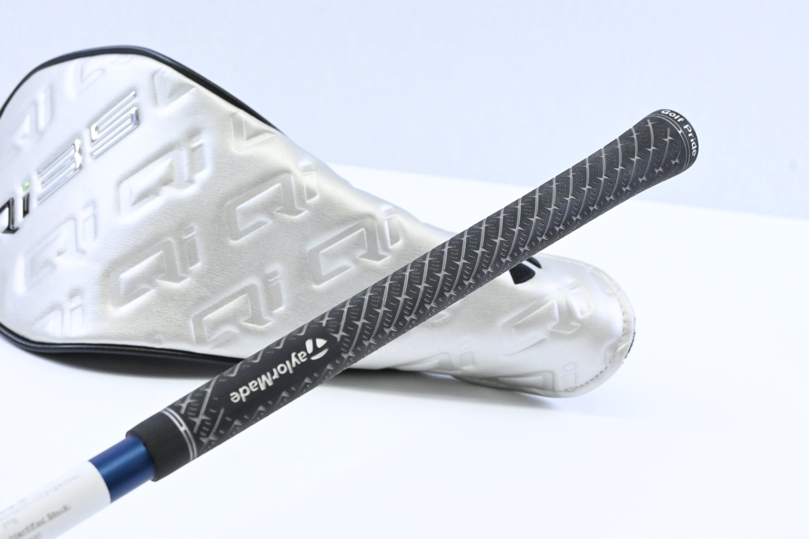 Taylormade Qi35 LS Driver / 10.5 Degree / Stiff Flex Fujikura Ventus Blue 5