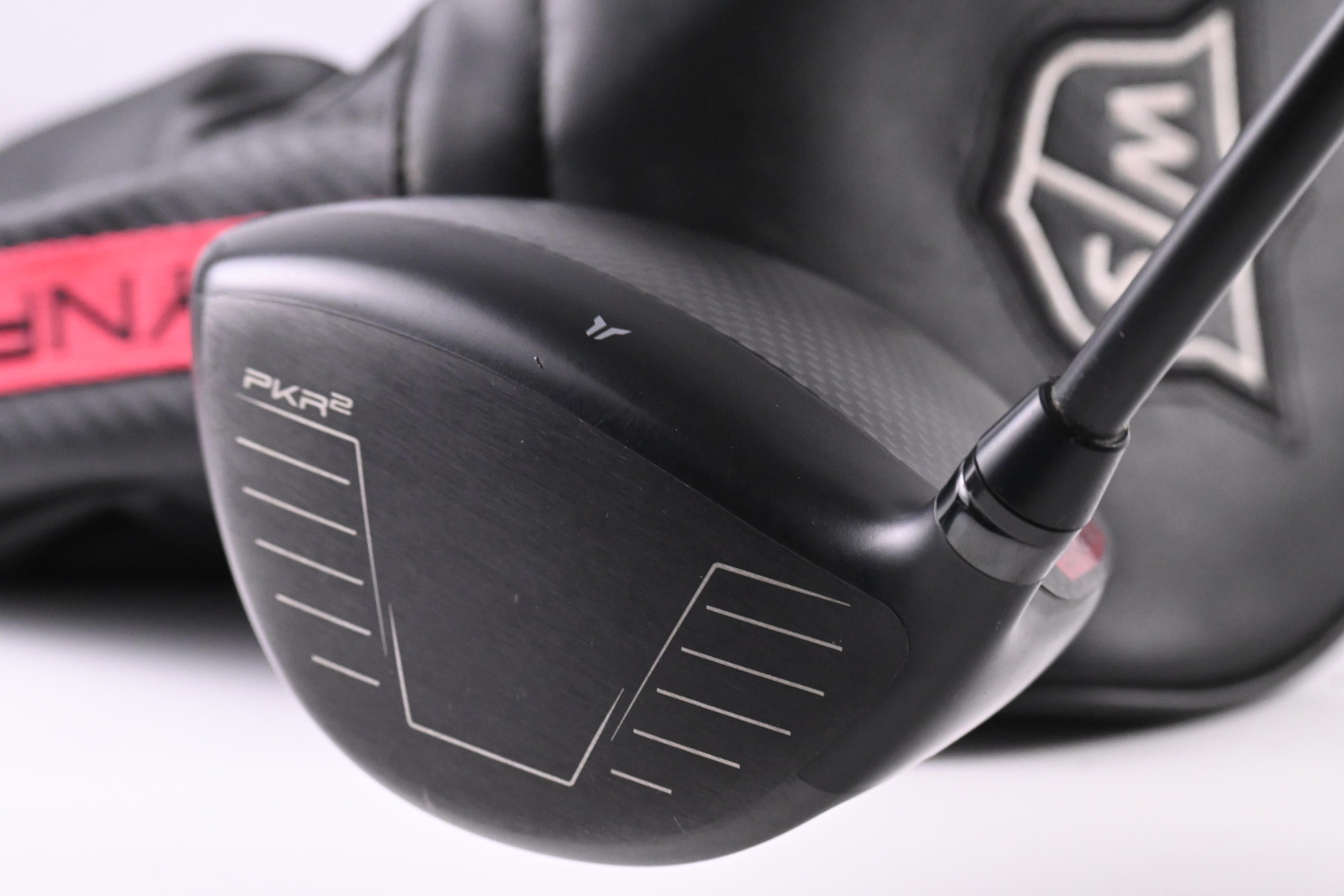 Wilson Dynapower Carbon 2023 Driver / 10.5 Degree / Senior Flex UST Helium Nanocore 5