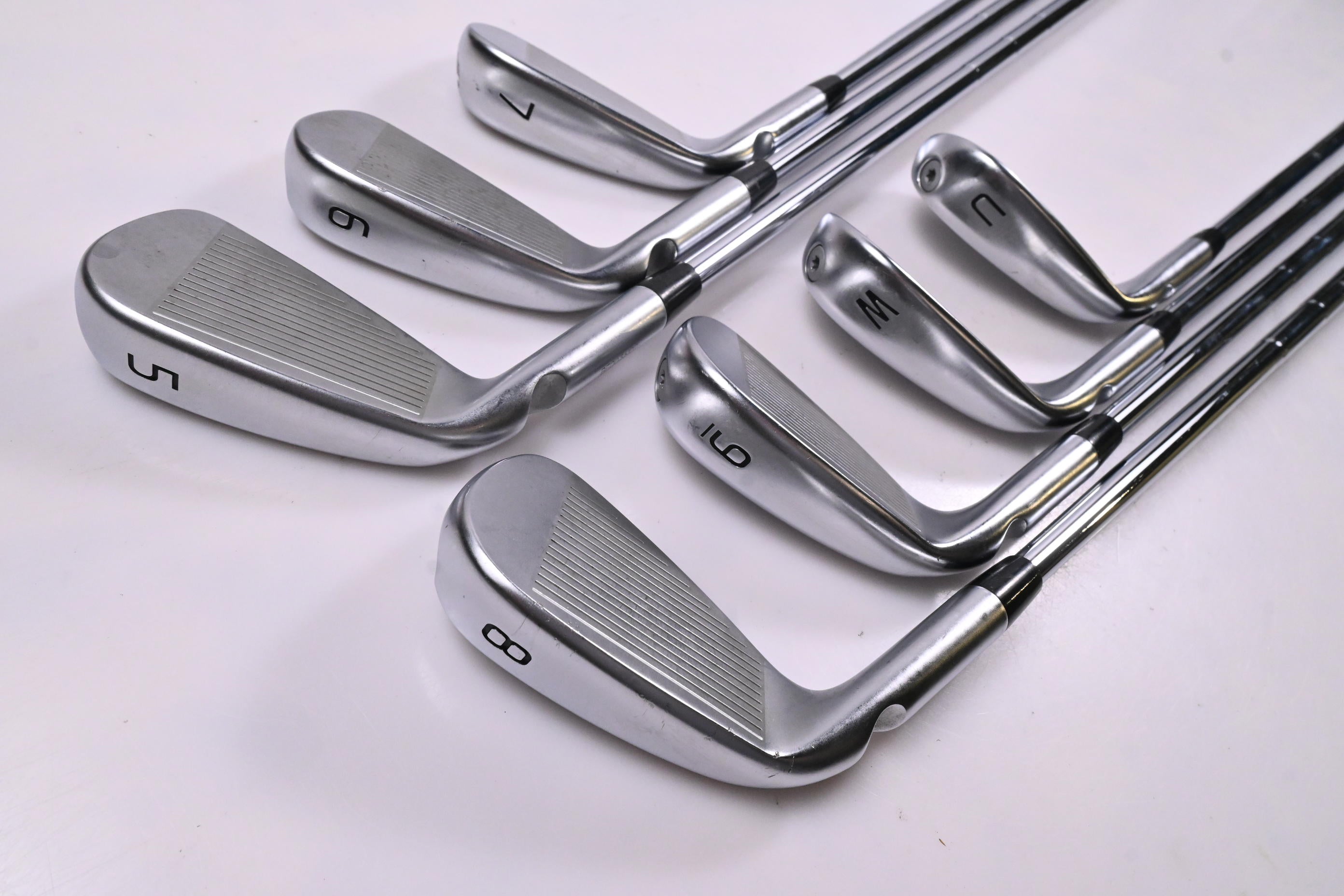 Ping i530 Irons / 5-PW+GW / Red Dot / Stiff Flex Dynamic Gold 120 S300 Shafts