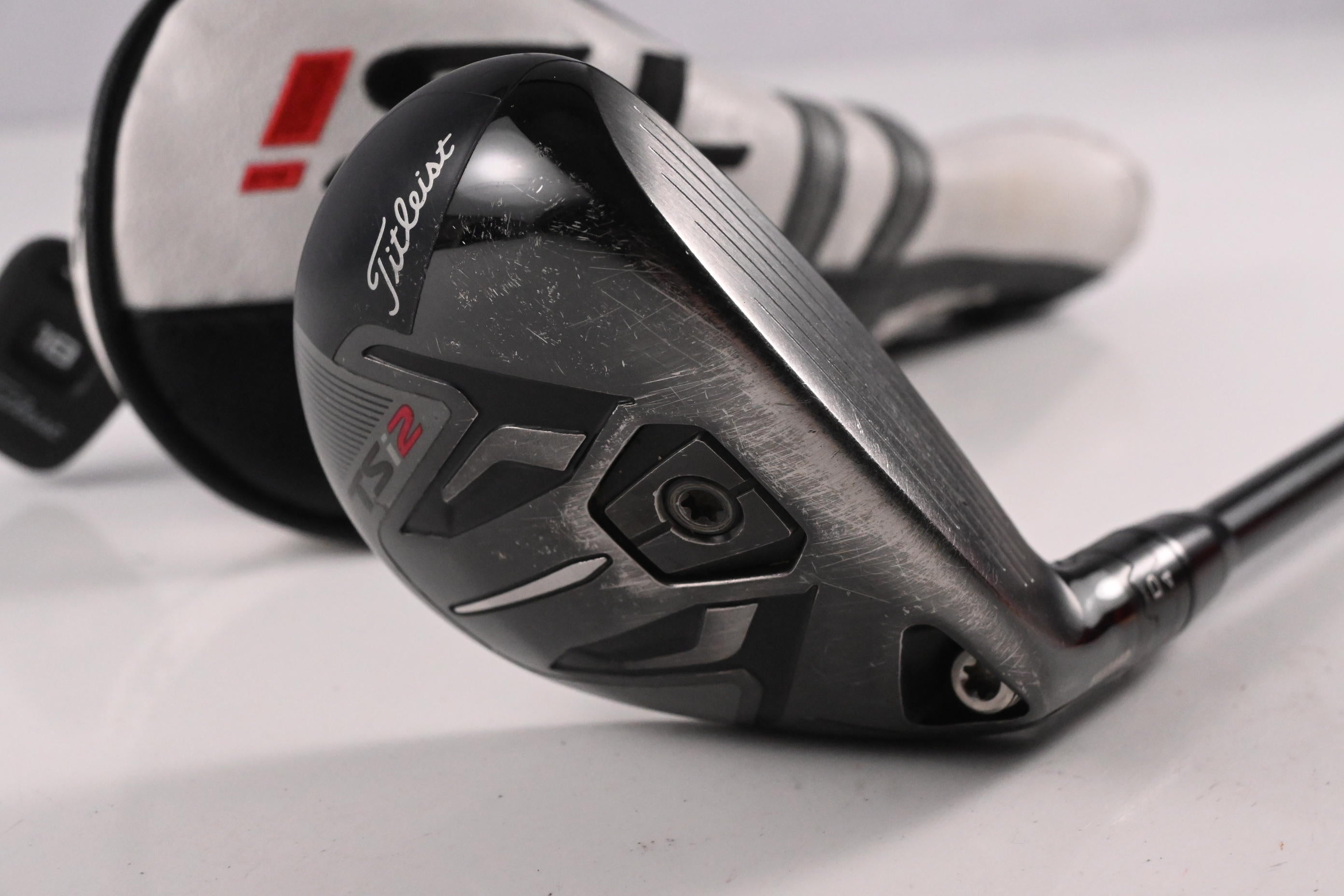 Titleist TSi2 #3 Hybrid / 18 Degree / Regular Flex HZRDUS RDX Smoke Black 80