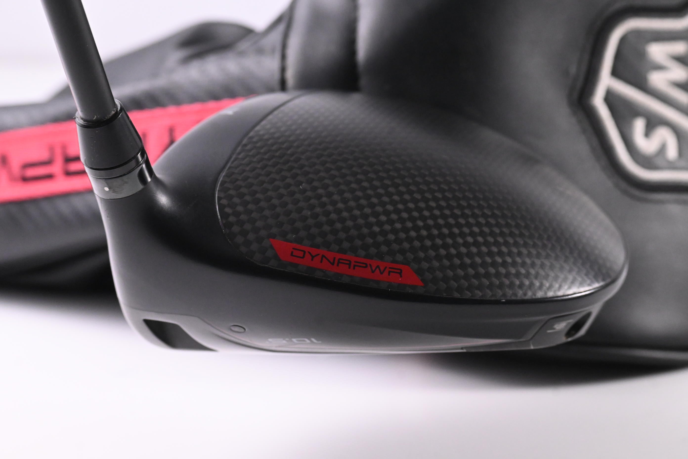 Wilson Dynapower Carbon 2023 Driver / 10.5 Degree / Senior Flex UST Helium Nanocore 5