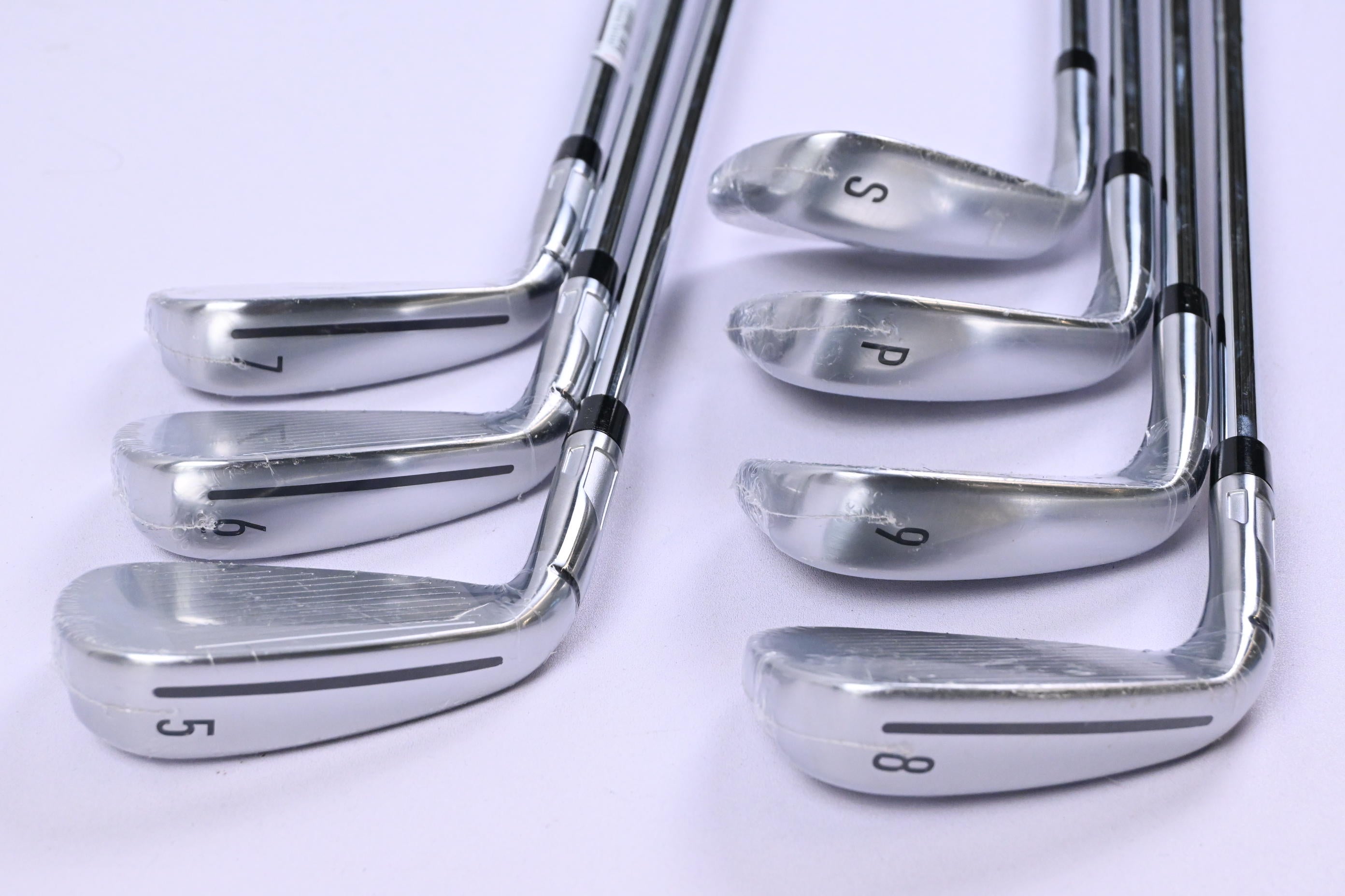 Taylormade Qi Max Irons / 5-SW / Regular Flex KBS MAX MT 85 Shaft
