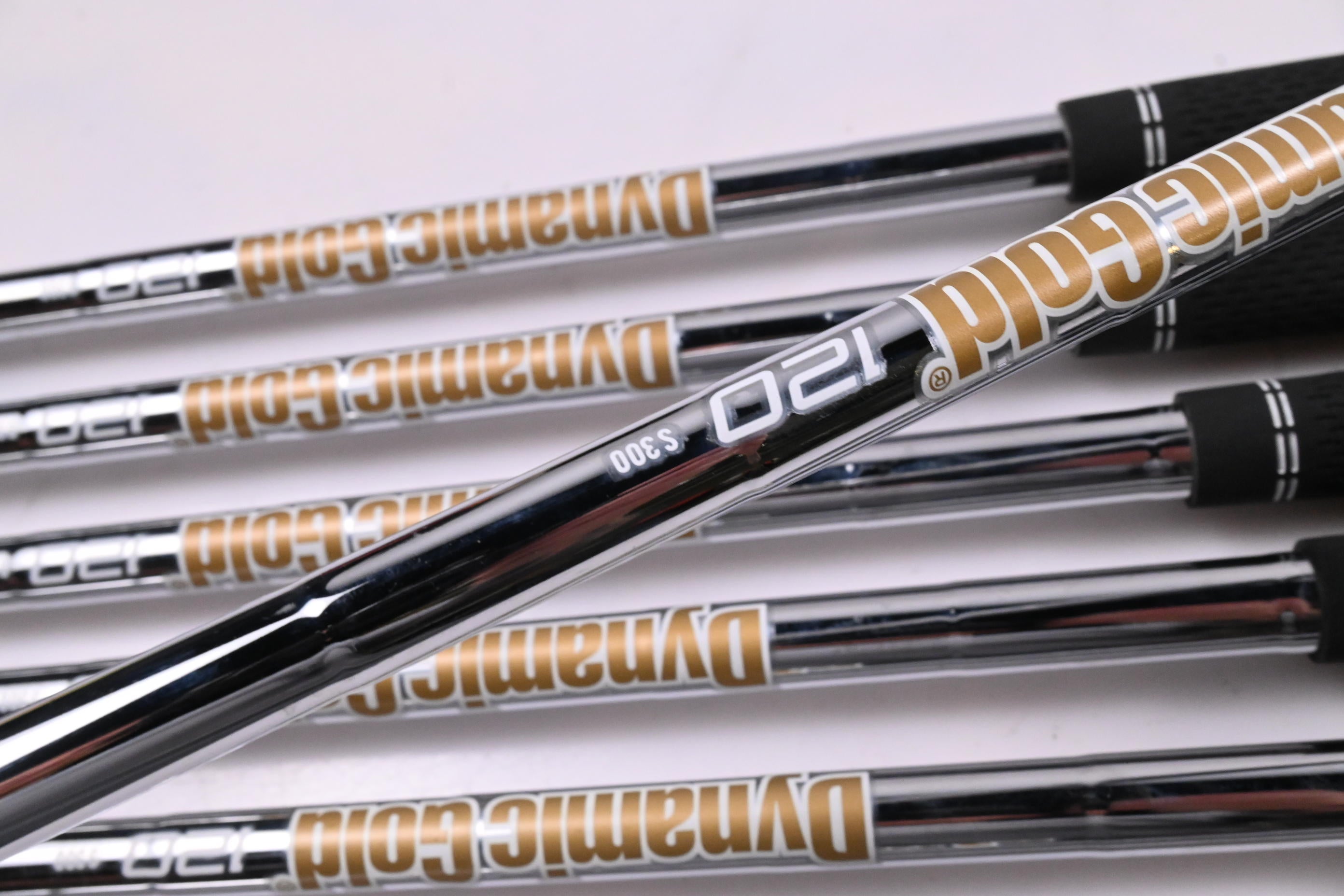 Ping i530 Irons / 5-PW+GW / Red Dot / Stiff Flex Dynamic Gold 120 S300 Shafts