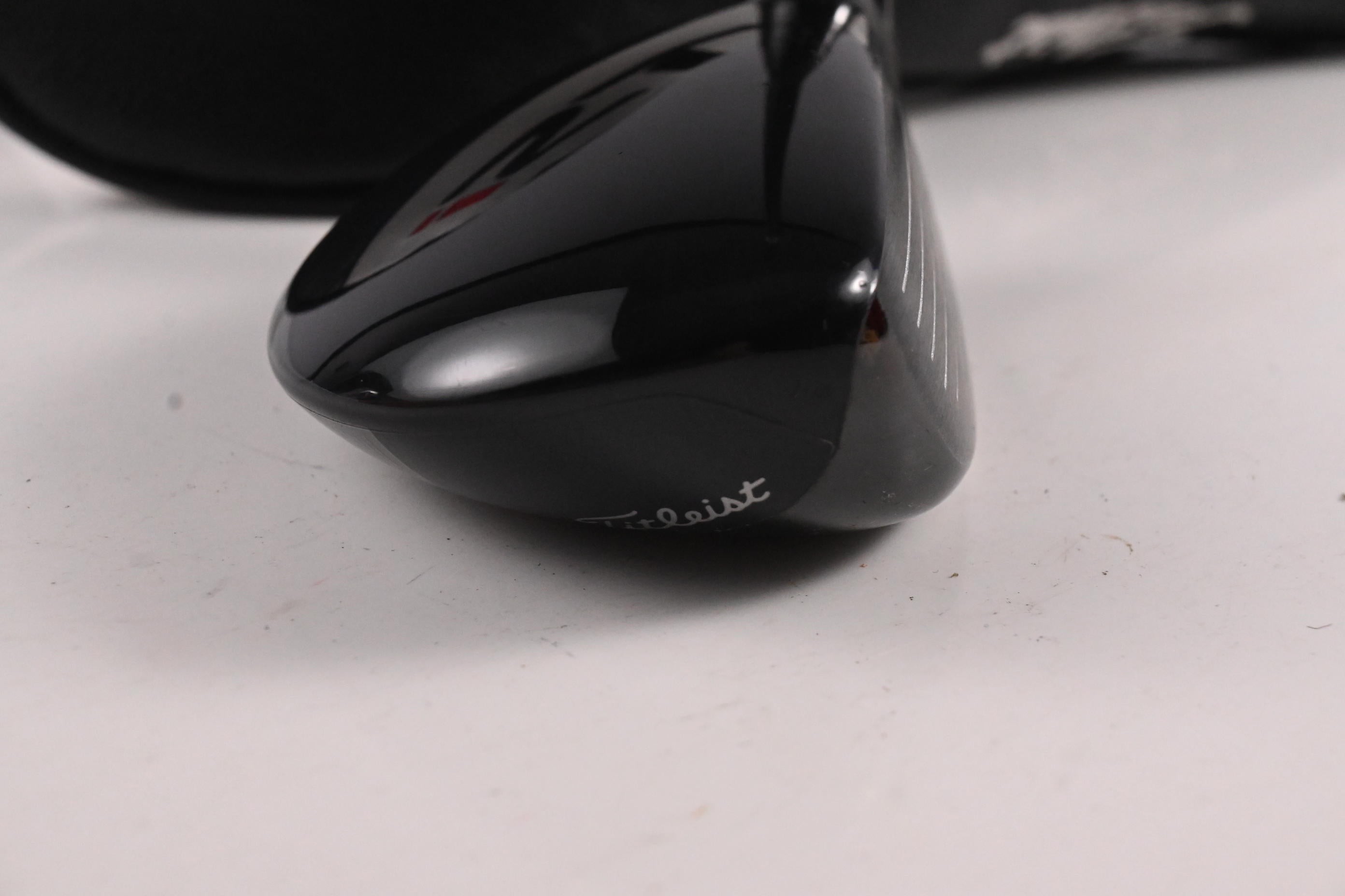 Titleist TSi2 #3 Hybrid / 18 Degree / Regular Flex HZRDUS RDX Smoke Black 80