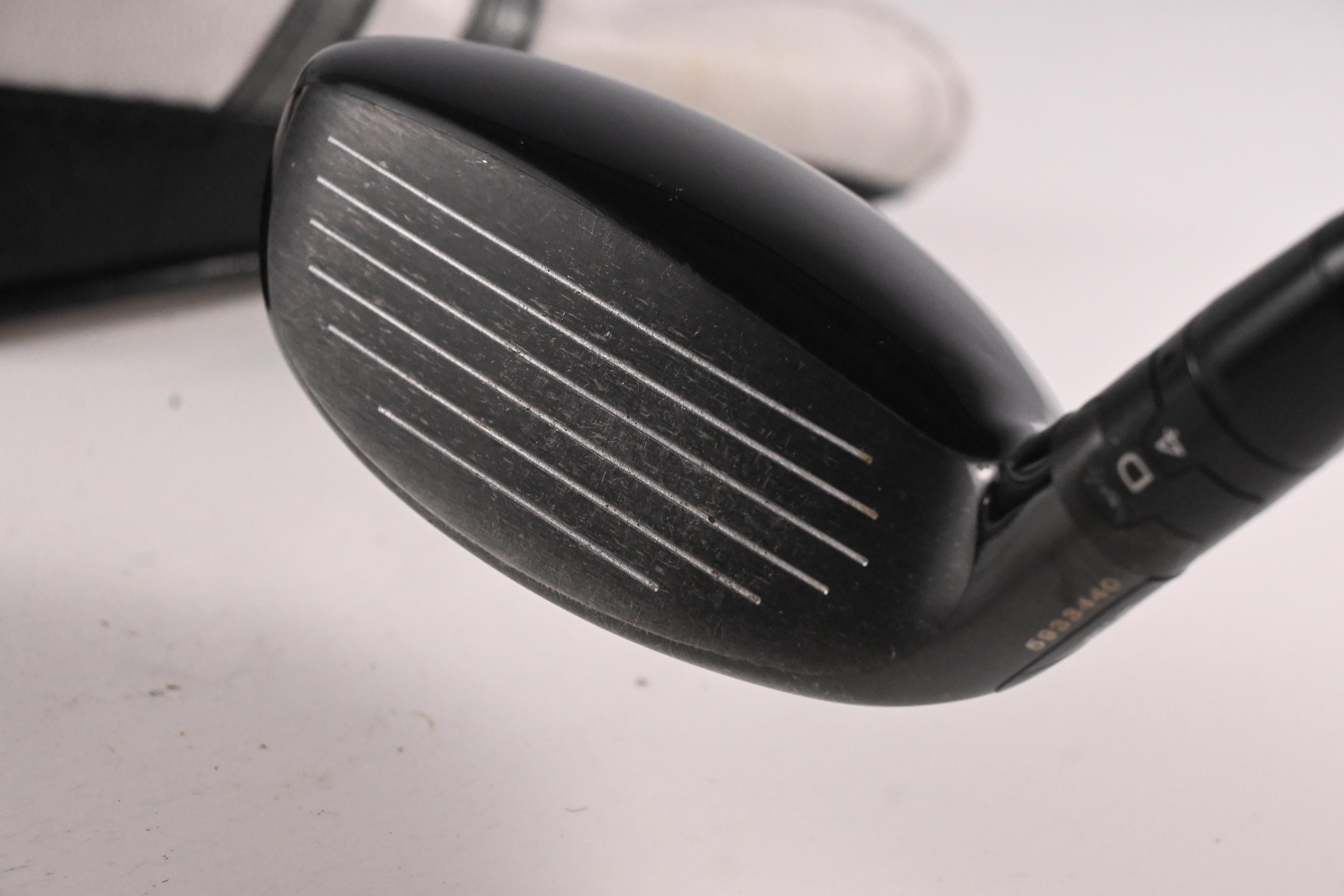 Titleist TSi2 #3 Hybrid / 18 Degree / Regular Flex HZRDUS RDX Smoke Black 80