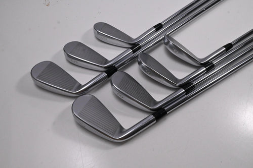 Mizuno JPX 923 Forged Irons / 4-PW / Regular Flex N.S.Pro Modus³ Tour 105