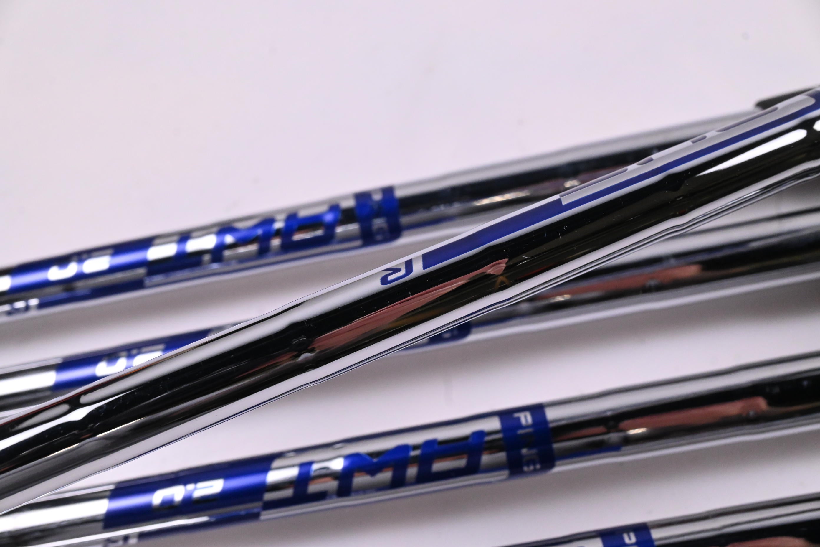 Ping G430 Irons / 6-PW / Blue Dot / Regular Flex Ping AWT 2.0 Shafts