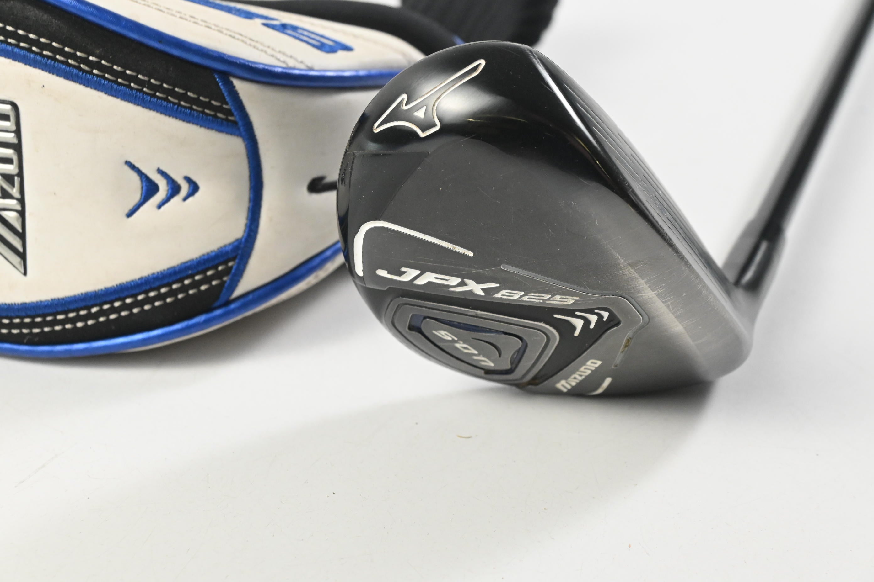 Mizuno JPX 825 #3 Hybrid / 19 Degree / Regular Flex Fujikura Orochi 70 Shaft