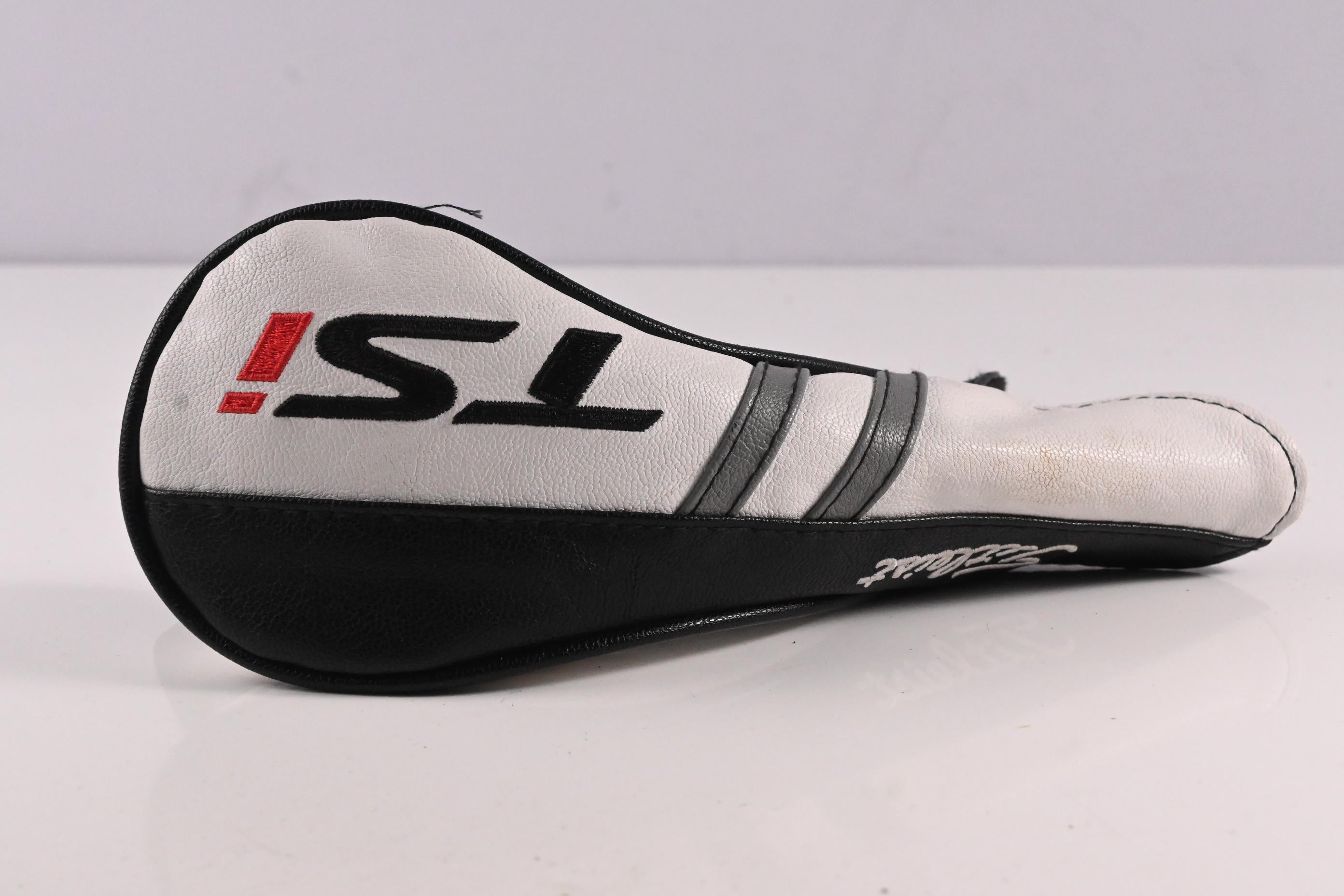 Titleist TSi2 #3 Hybrid / 18 Degree / Regular Flex HZRDUS RDX Smoke Black 80