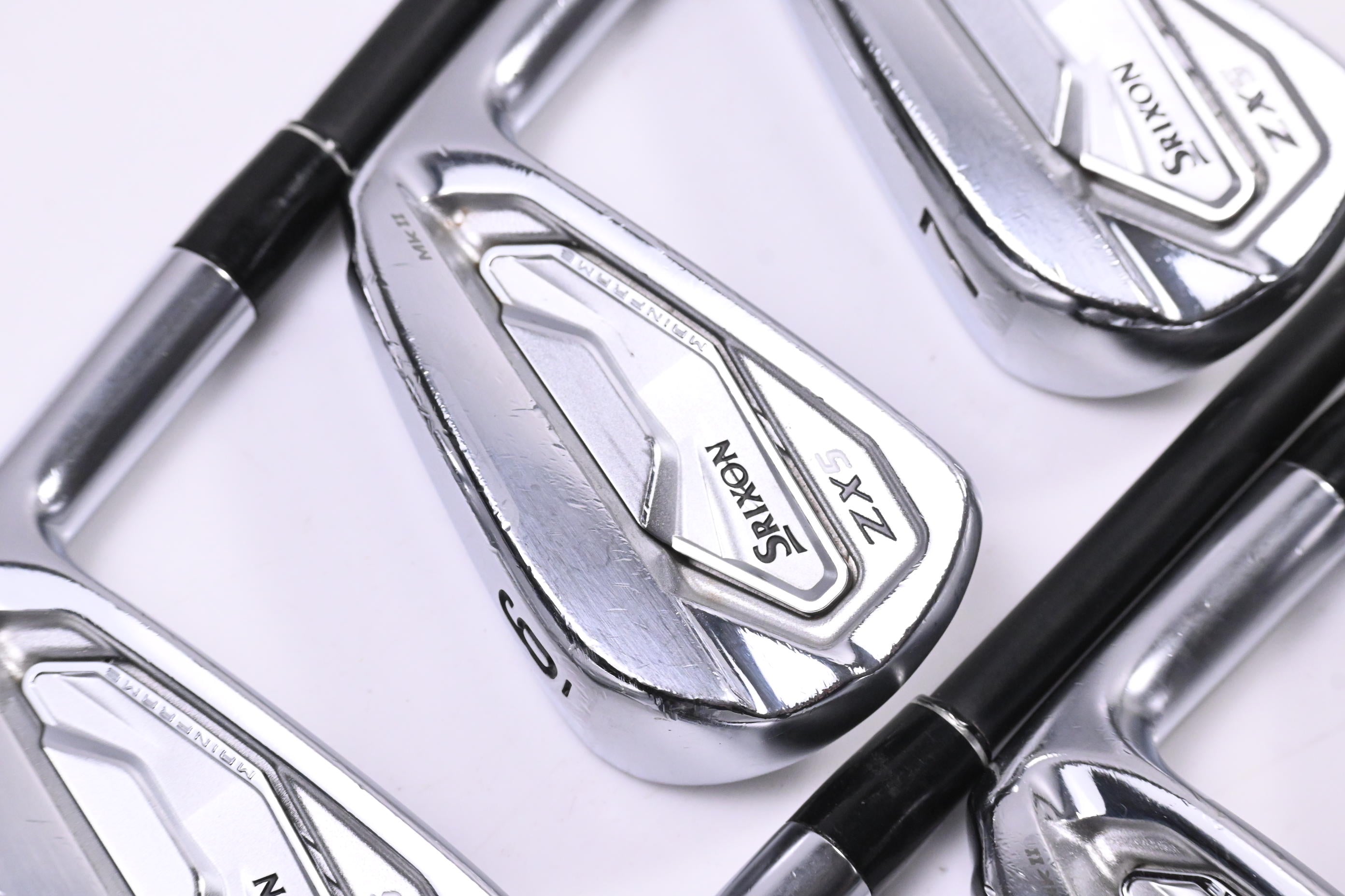 Srixon ZX5 MK II 2023 Irons / 5-PW / Stiff Flex Aldila NV White 85 Shafts