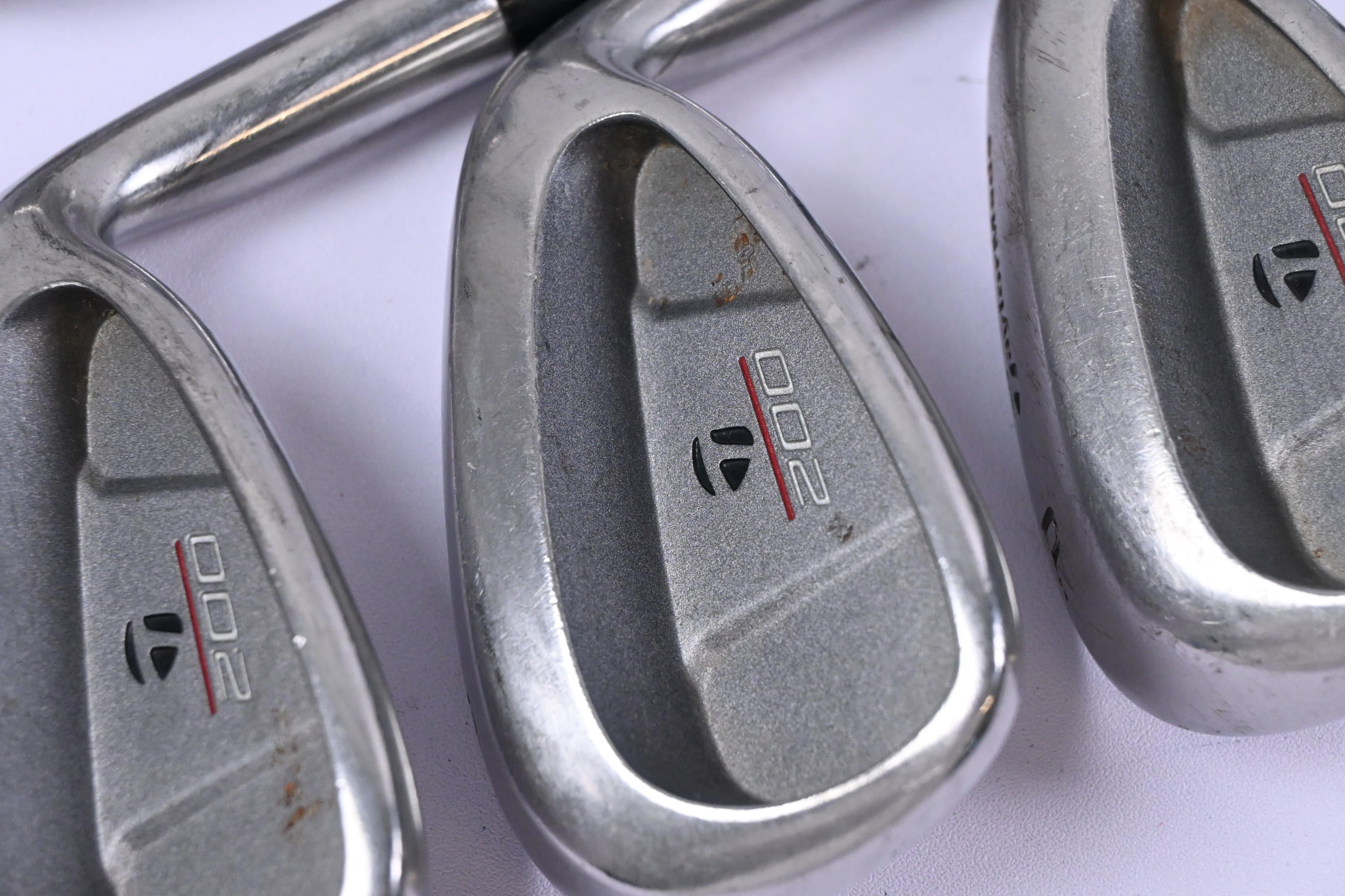 Taylormade 200 Steel Irons / 6-PW / Regular Flex Taylormade Lite 80 Shafts