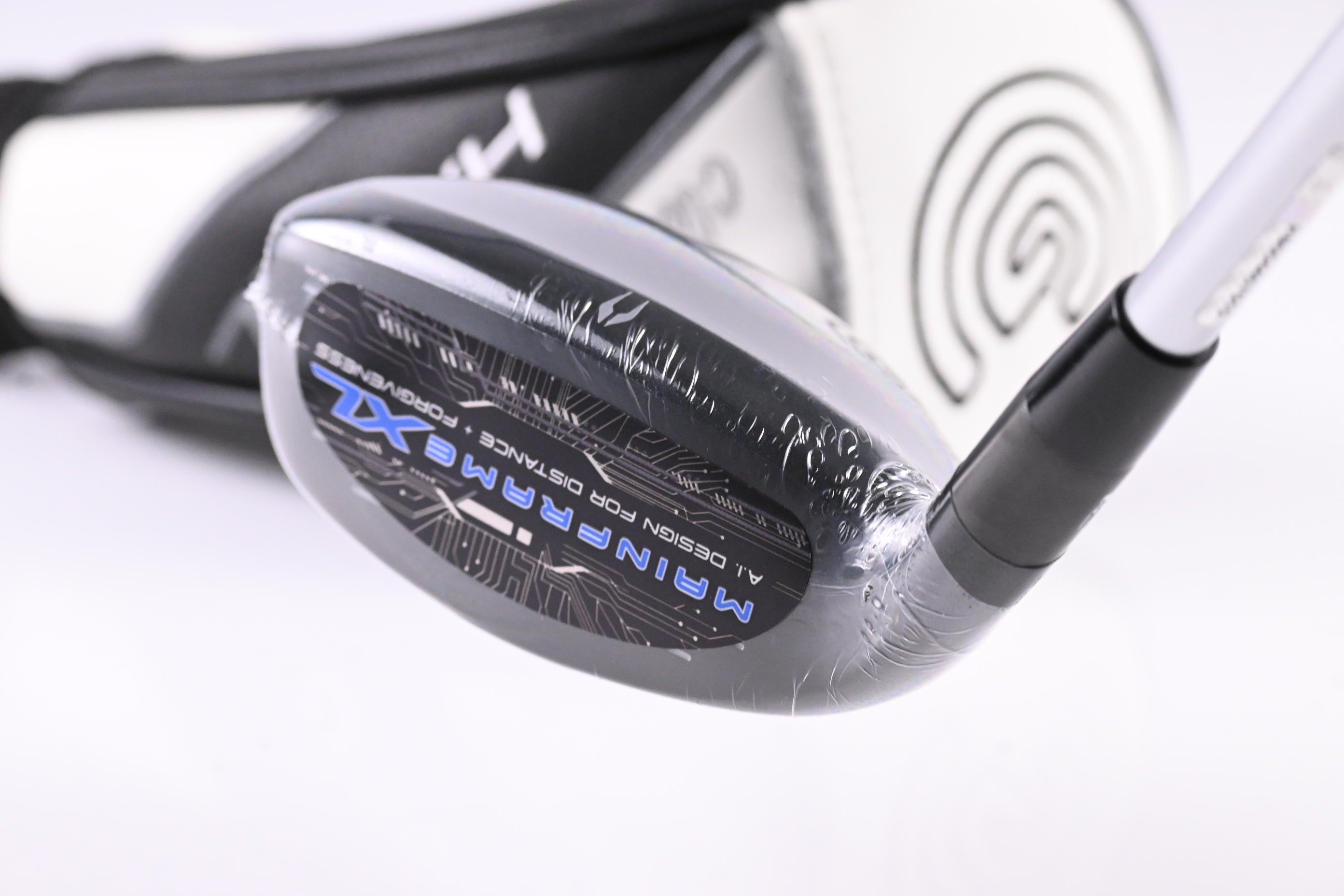 Ladies Cleveland Halo XL #4 Hybrid / 21 Degree / Ladies Flex Aldila Ascent PL