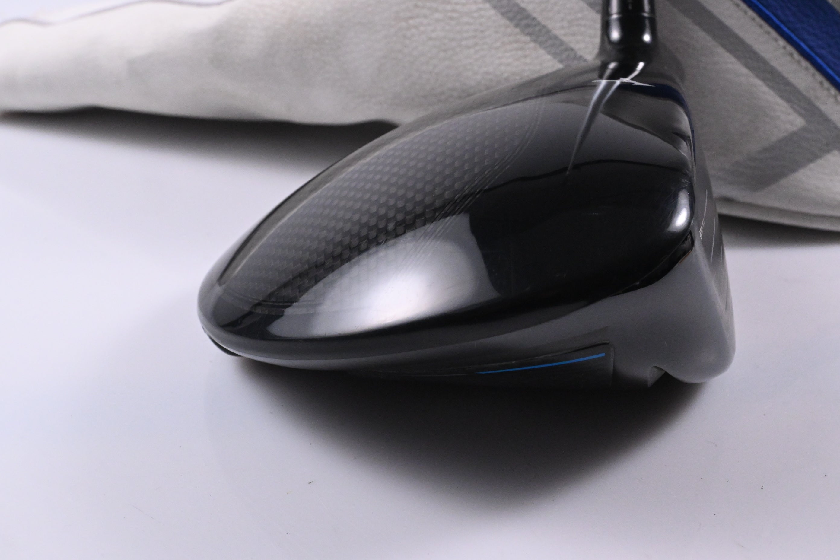 Mizuno ST-Z 220 Driver / 10.5 Degree / Regular Flex Aldila Ascent Red 50 Shaft