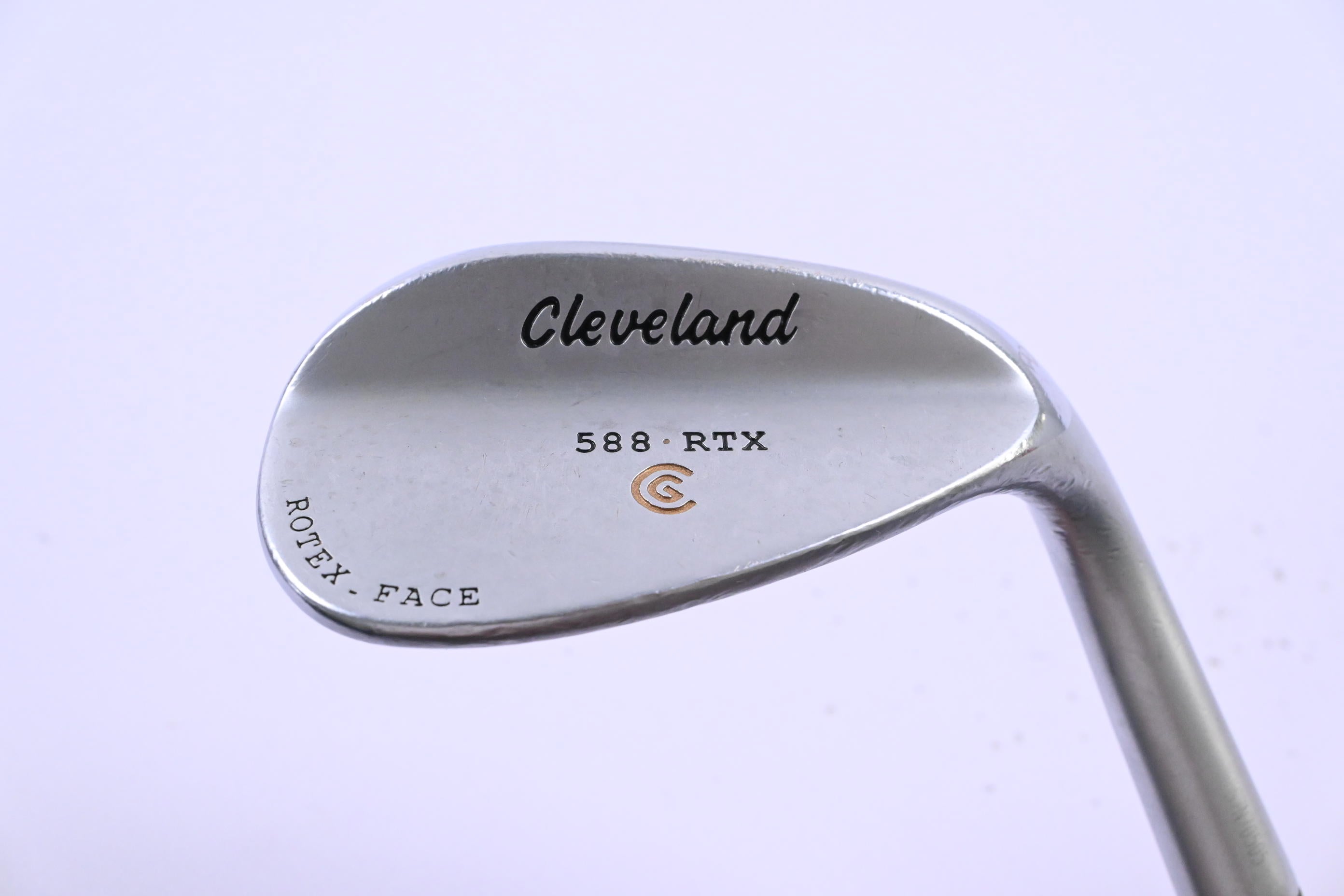 Cleveland 588 RTX Sand Wedge / 54 Degree / Wedge Flex Dynamic Gold Shaft
