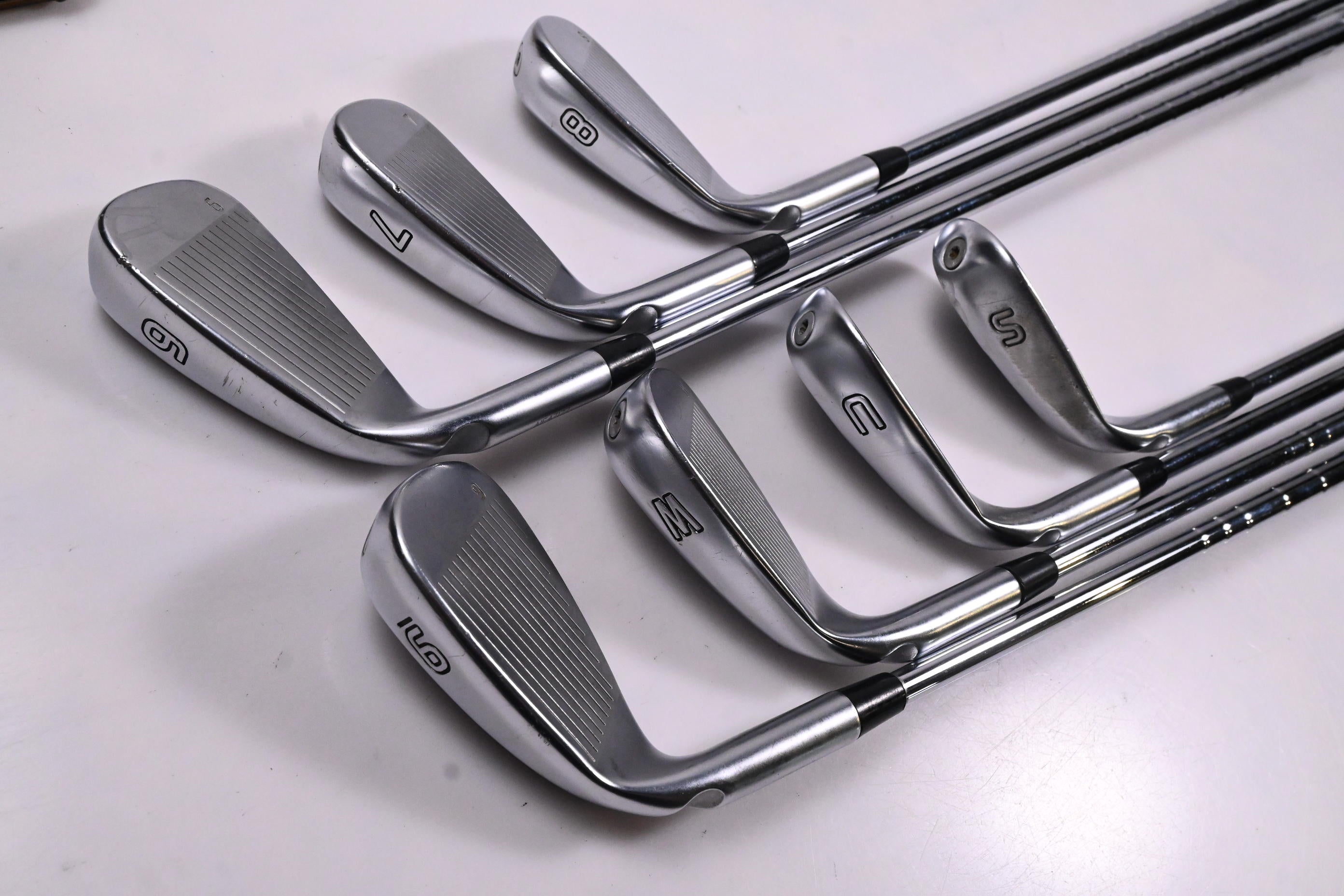 Ping G410 Irons / 6-PW+GW+SW / Blue Dot / Regular Flex Elevate MPH 95 Shafts