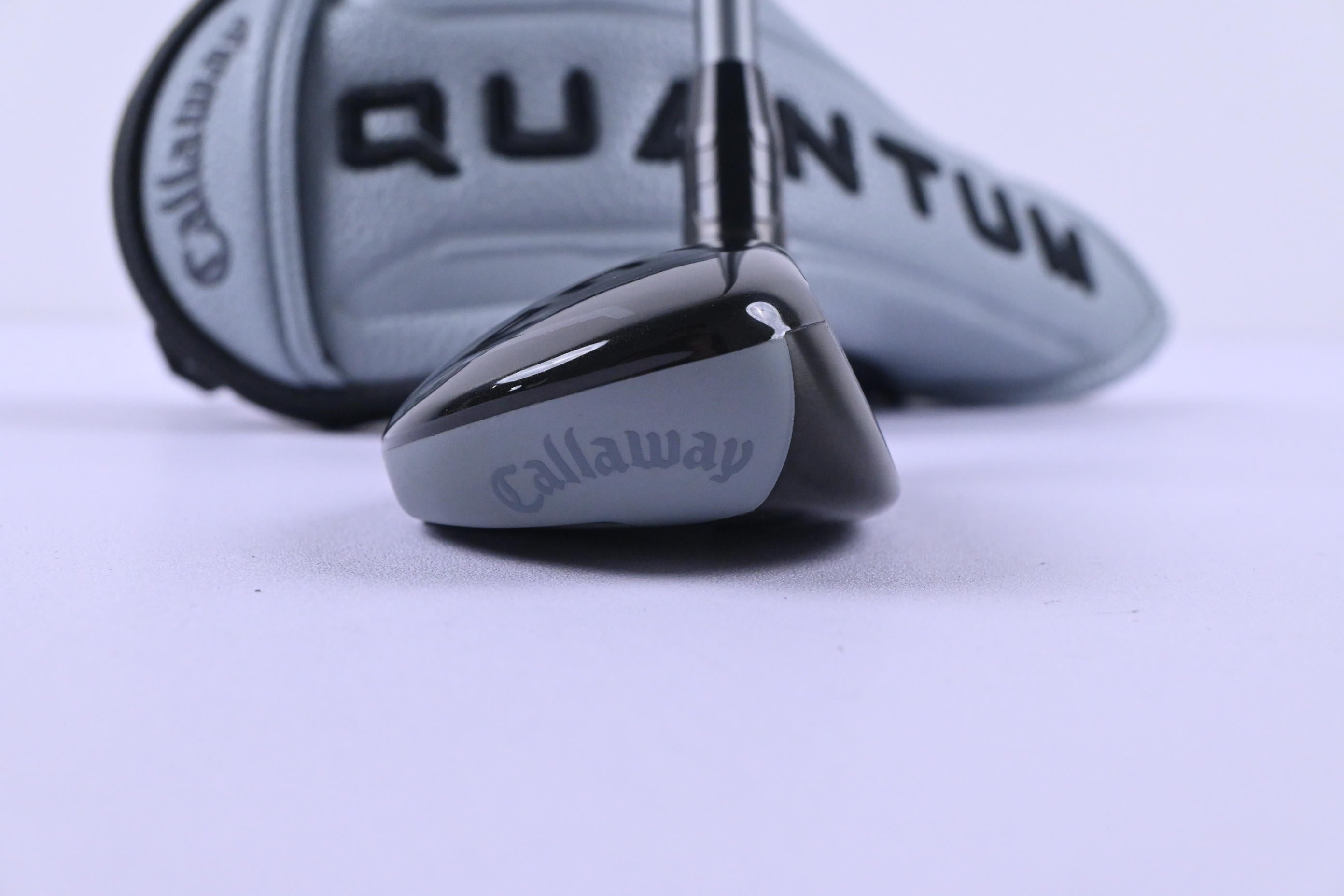 Callaway Quantum Max #5 Hybrid / 24 Degree / Regular Flex Denali Frost Silver 60