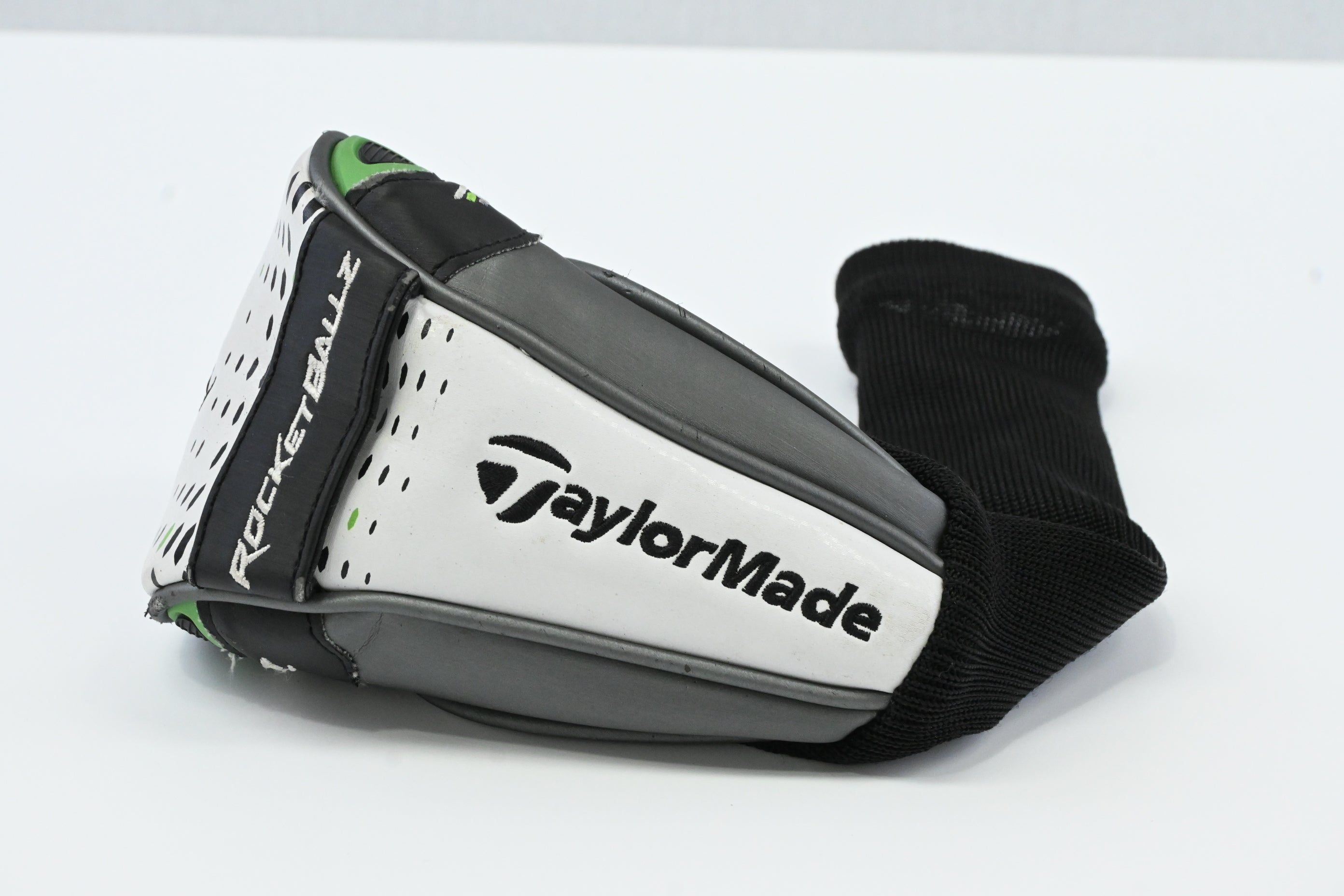 Taylormade RBZ #3 Wood / 17 Degree / Regular Flex Matrix Ozik Xcon-5 Shaft