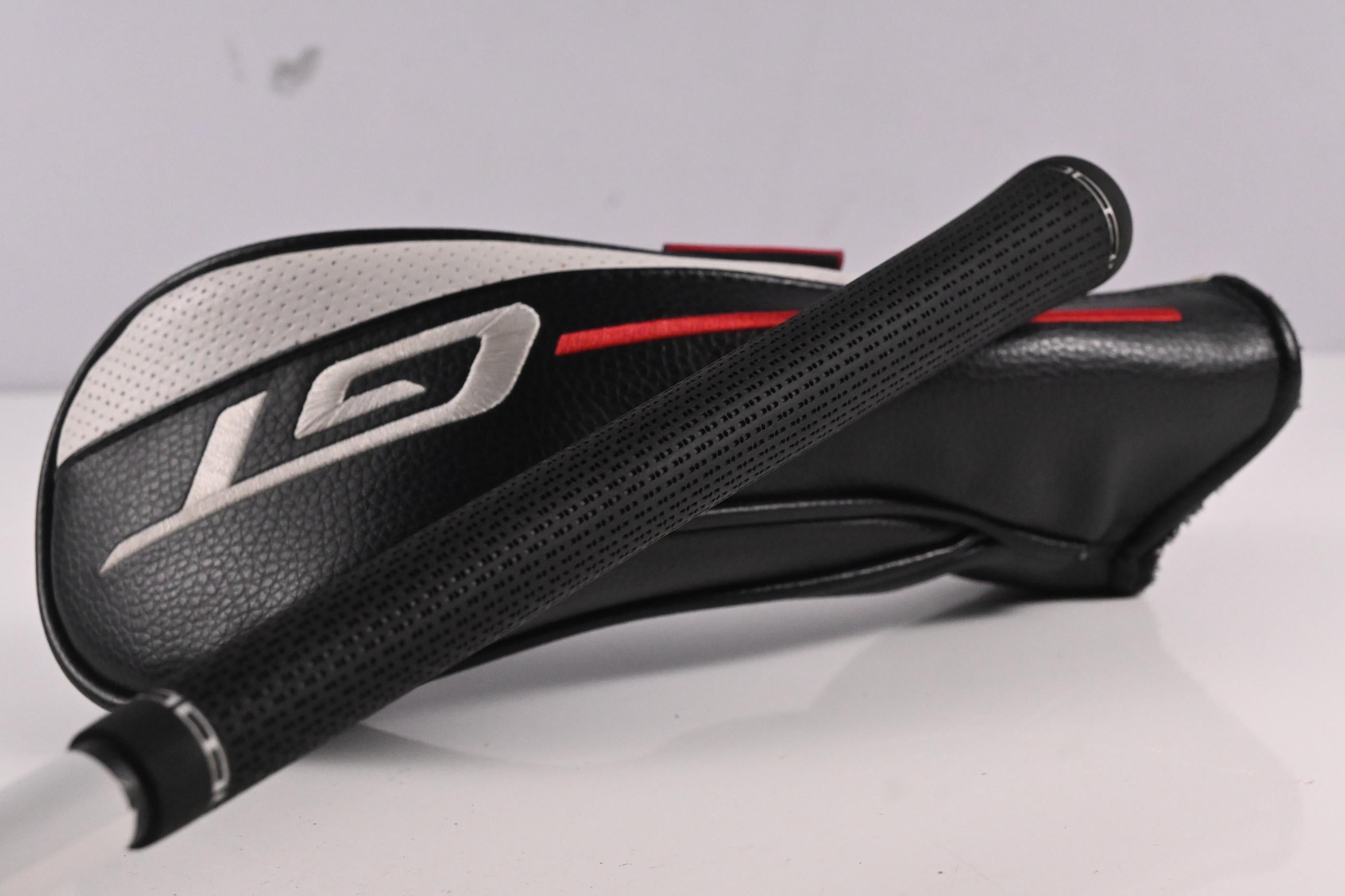 Titleist GT2 #3 Hybrid / 18 Degree / Stiff Flex Mitsubishi Tensei 1K Blue 65