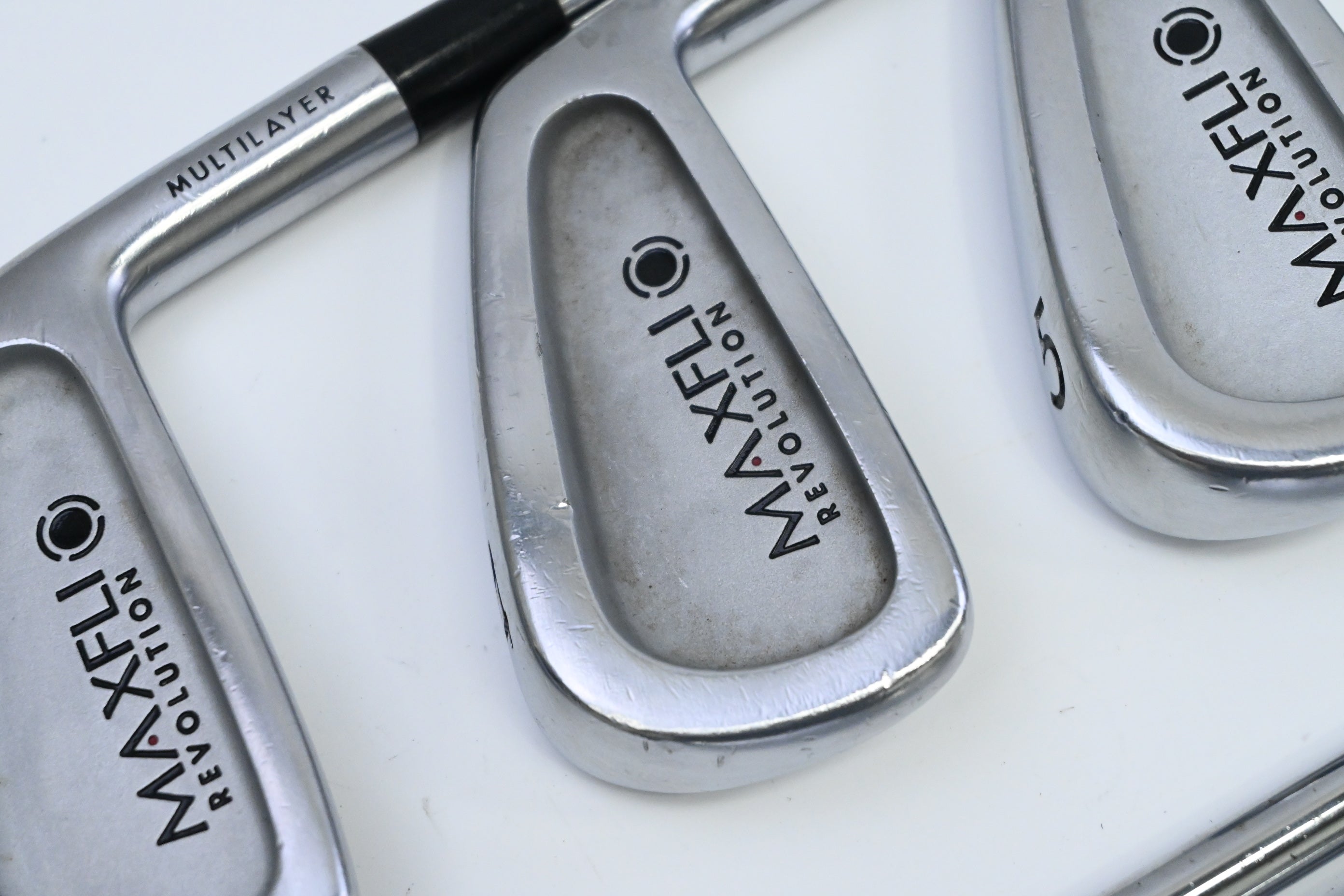 Maxfli Revolution Black Dot Irons / 3-PW+SW / Regular Flex Dynamic Gold R300