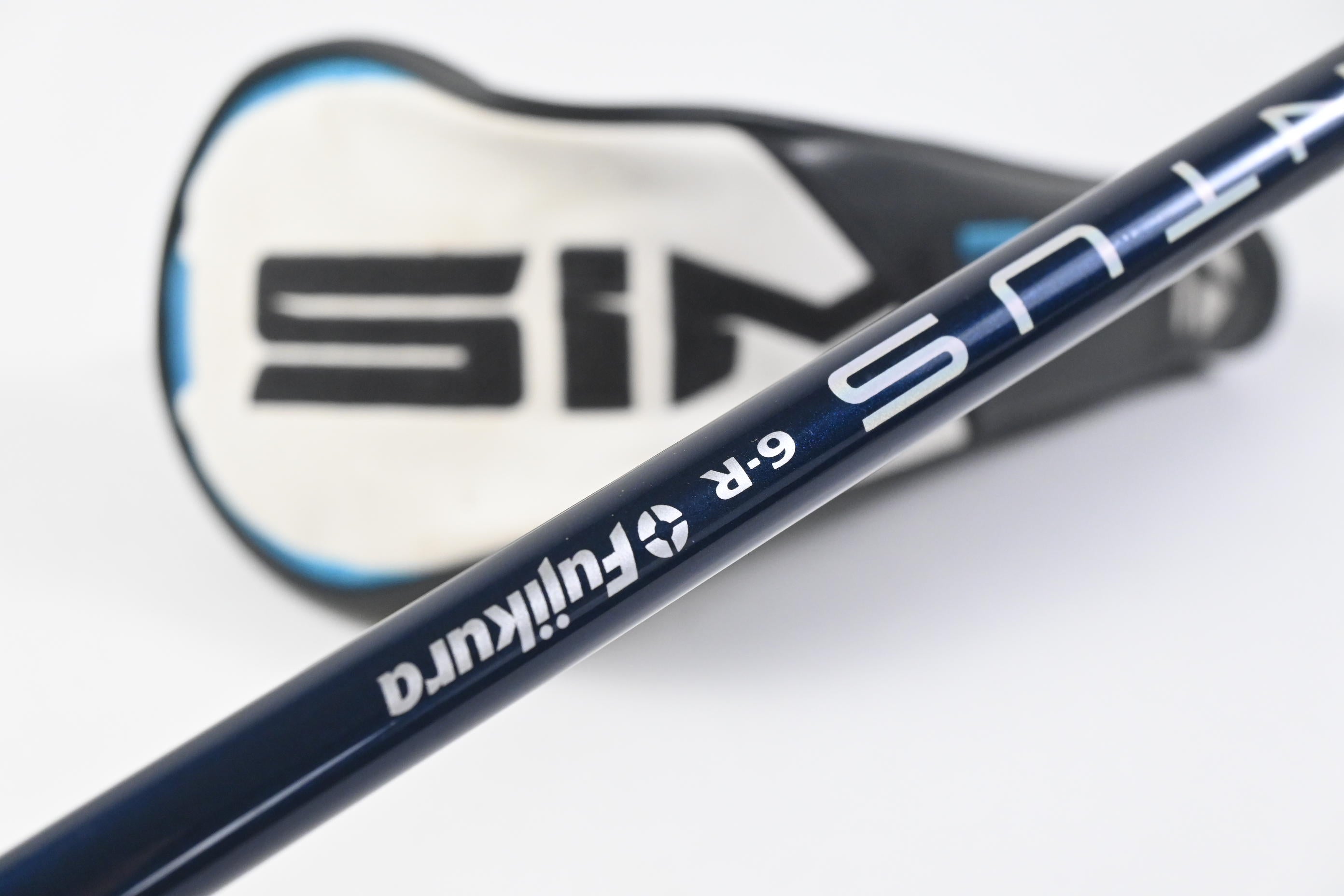 Taylormade SIM2 Max #3 Hybrid / 19 Degree / Regular Flex Fujikura Ventus Blue 6