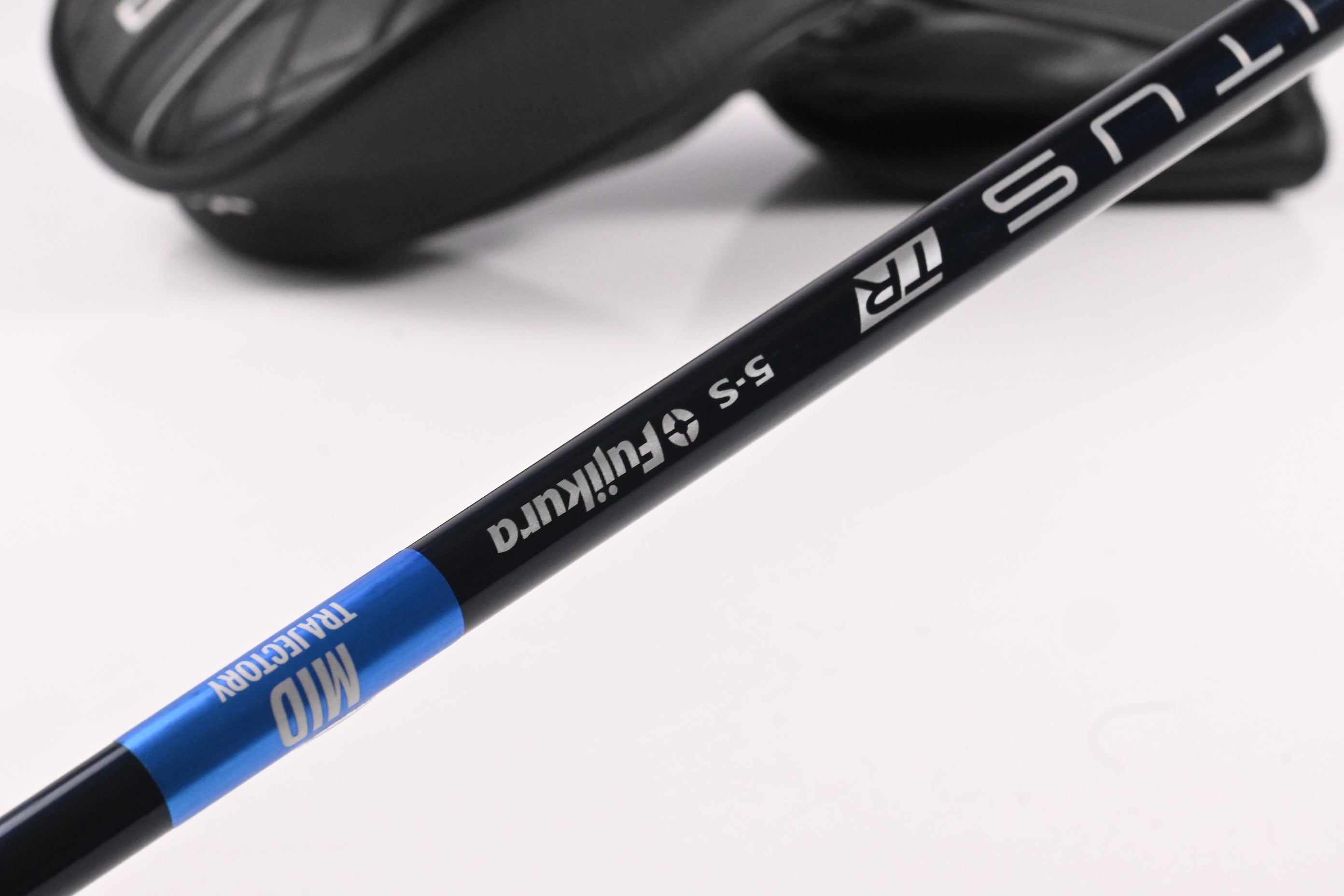 Wilson DYNAPWR 2025 Carbon Driver / 9 Degree / Stiff Flex Ventus TR Blue 5 Shaft