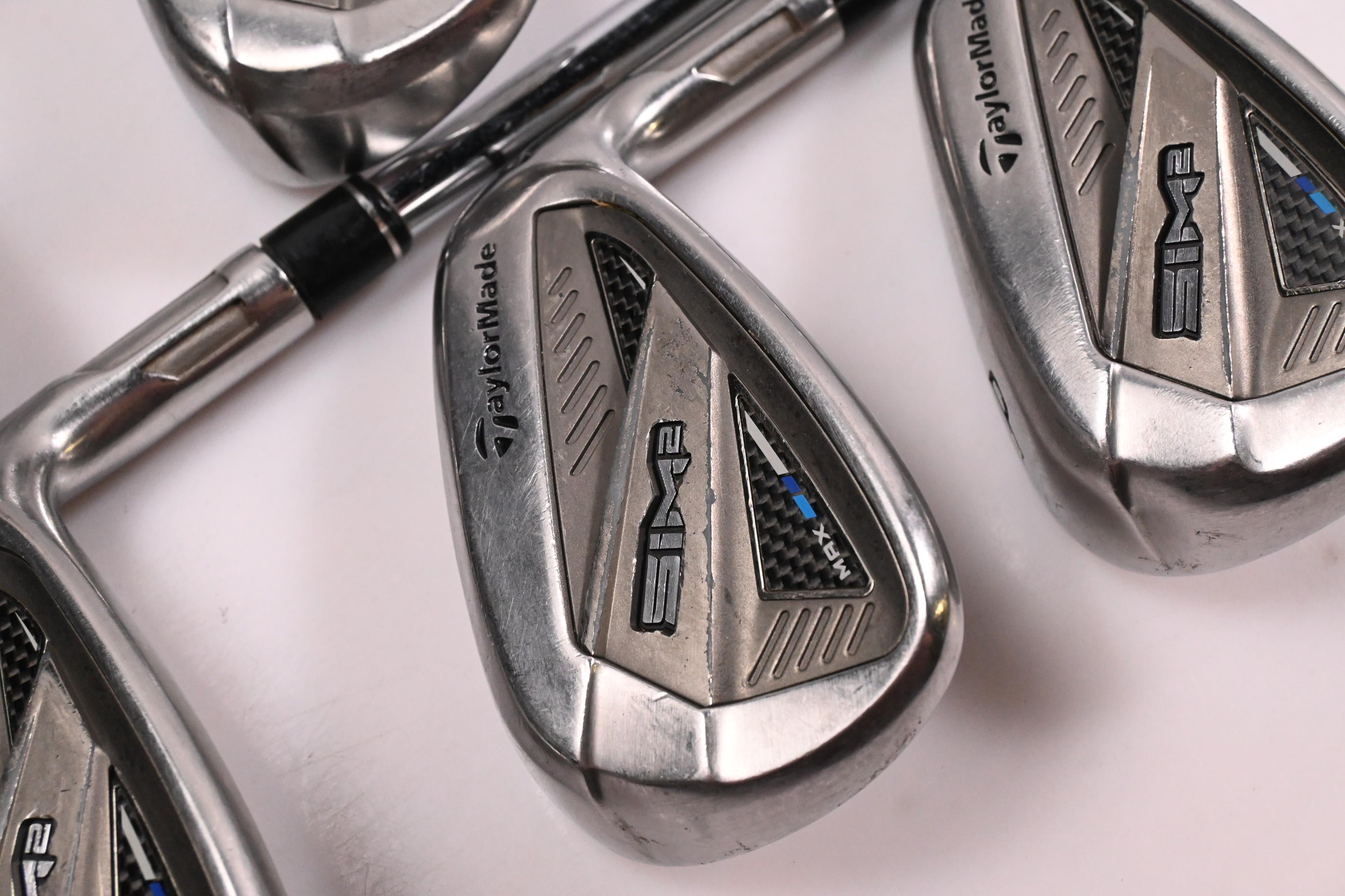 Taylormade SIM2 Max Irons / 6-PW / Regular Flex KBS Max MT 85 Shafts