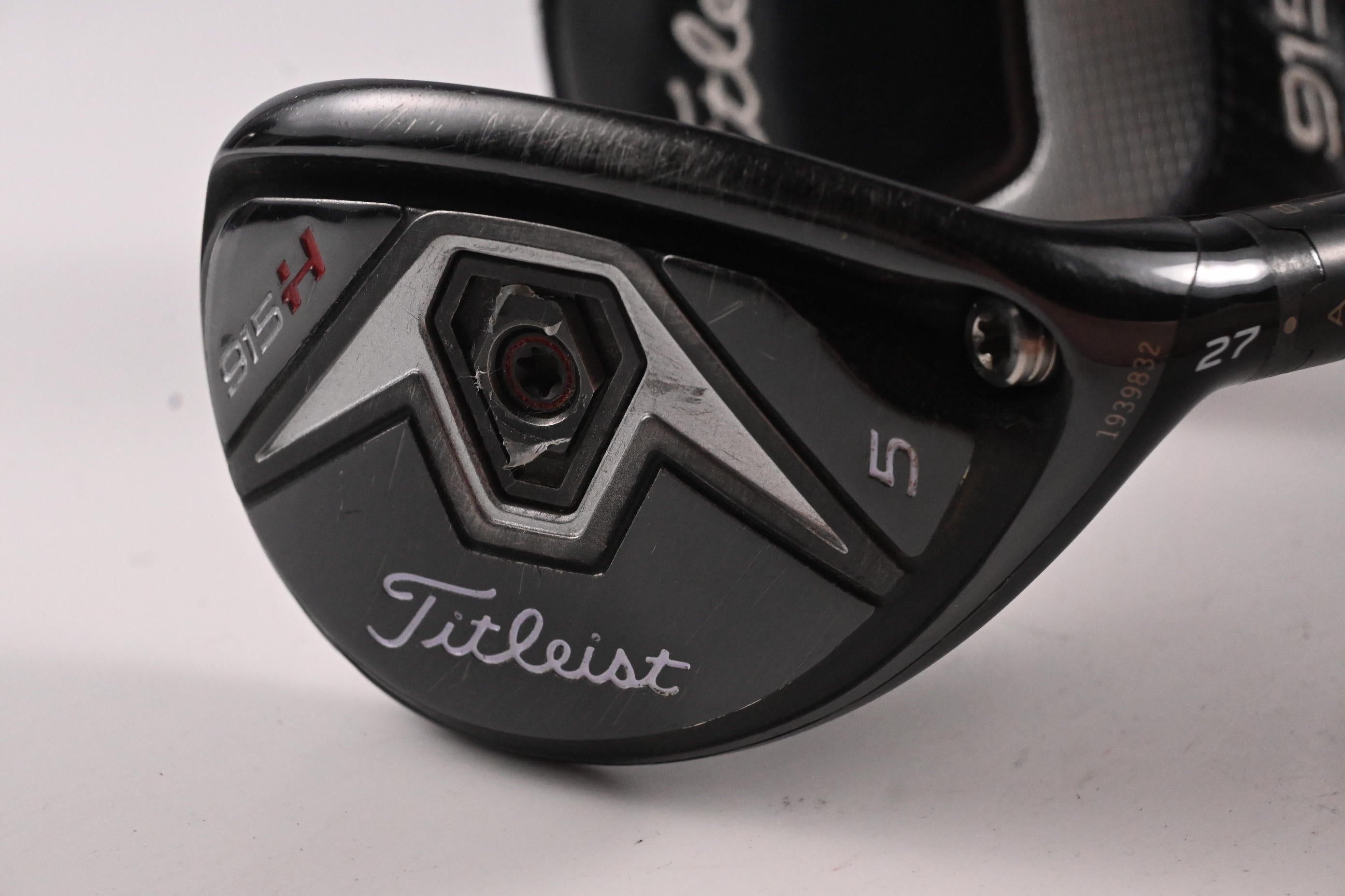 Titleist 915H #5 Hybrid / 27 Degree / Regular Flex Diamana Red M+ 60 Shaft